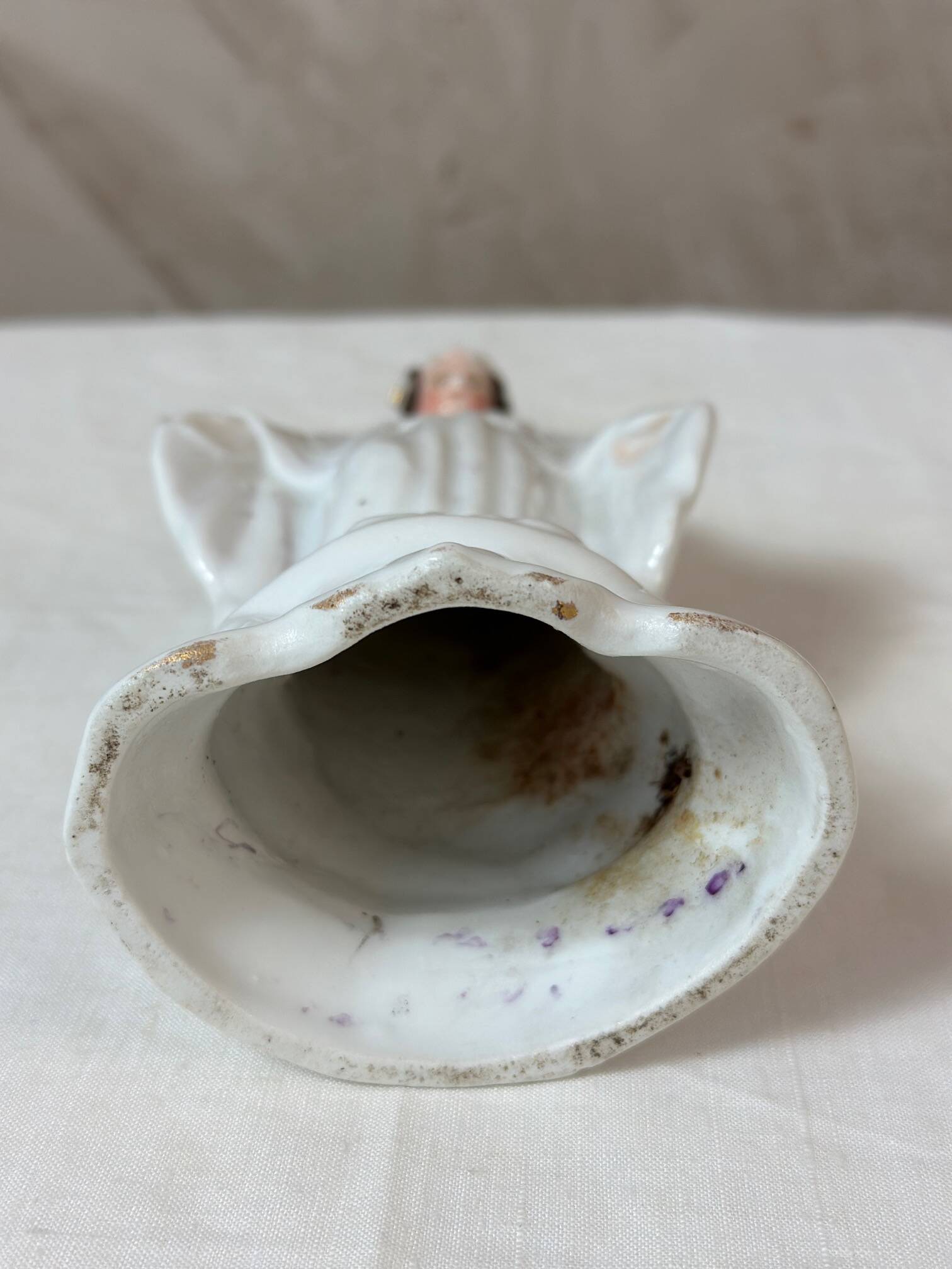 Vierge en porcelaine