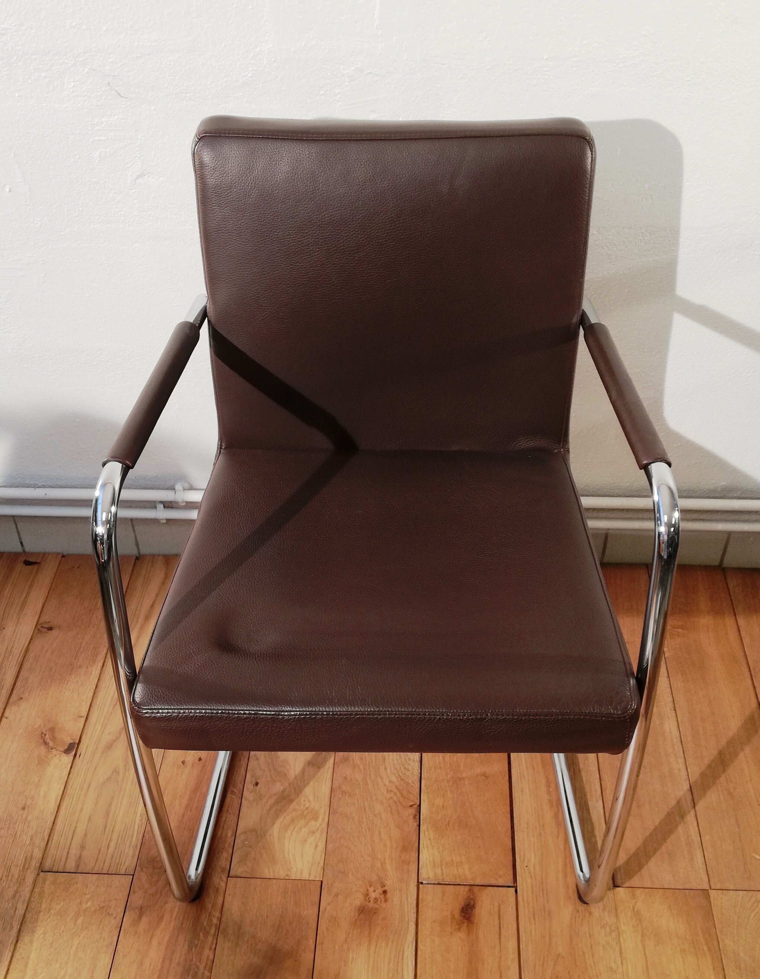 Vintage armchair Bono