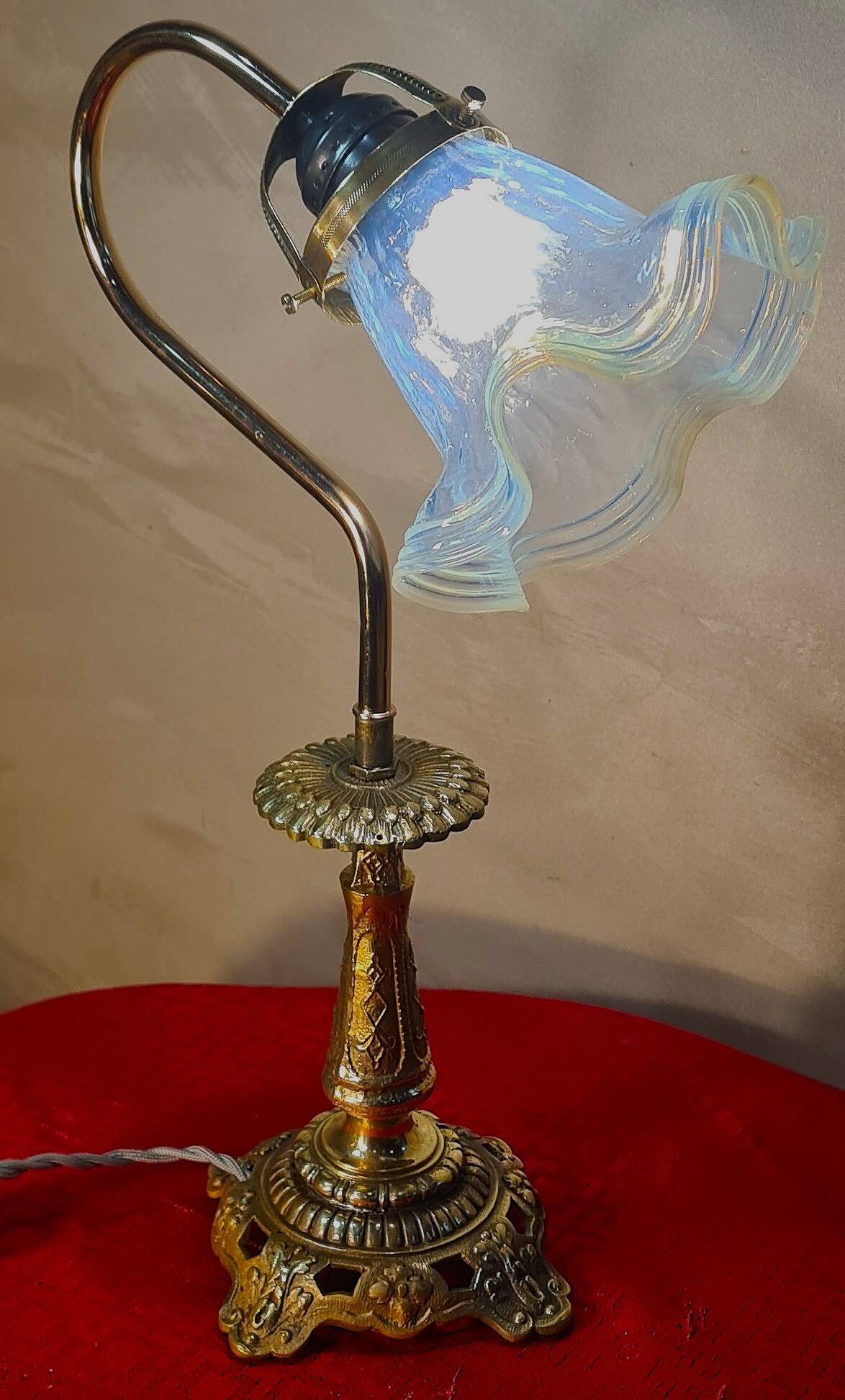 bronze art nouveau tulip lamp with translucent blue lace glass 39x25 cm
