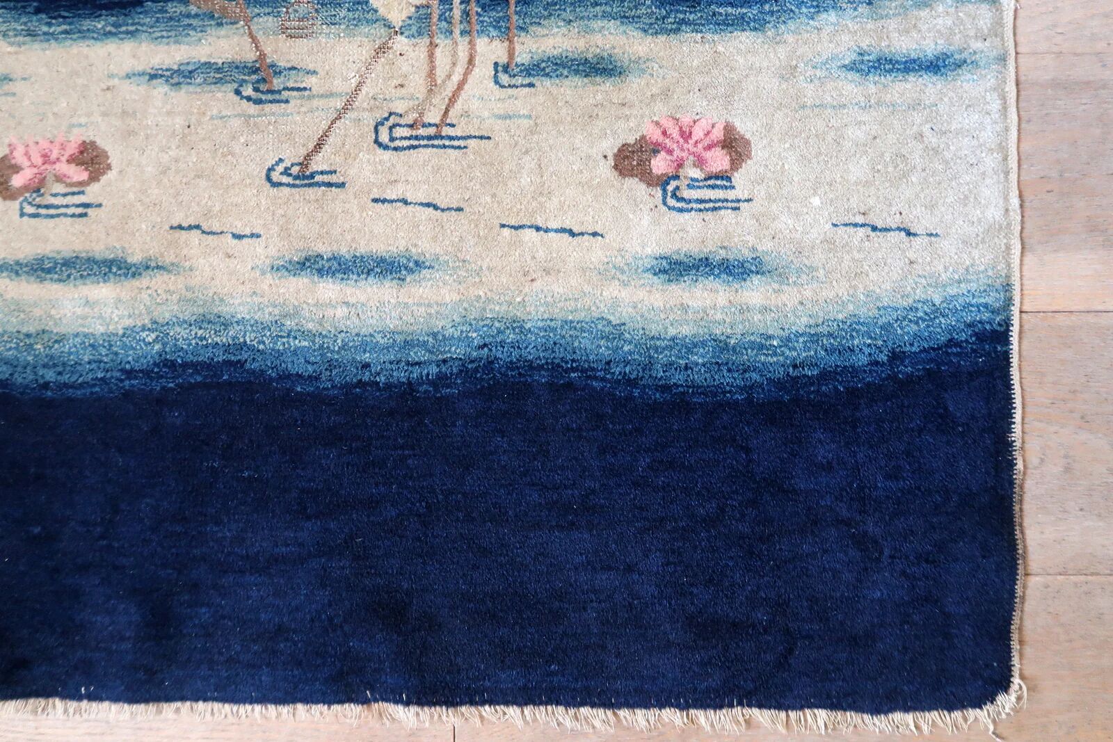 Antique 1890s Chinese Peking rug with crane design 95cm x 152cm