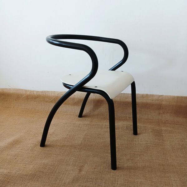 Chaise mullca 300