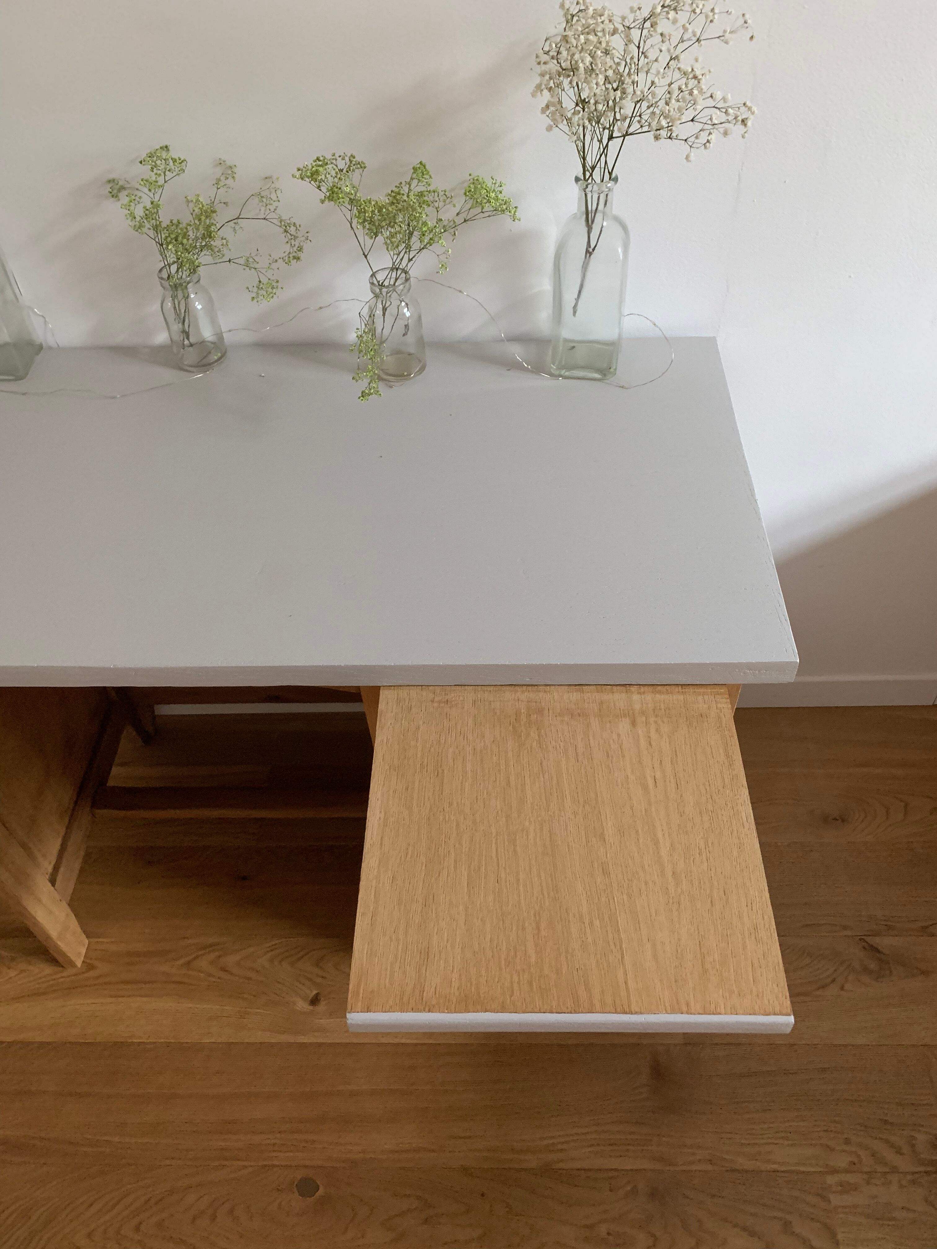 Junior desk