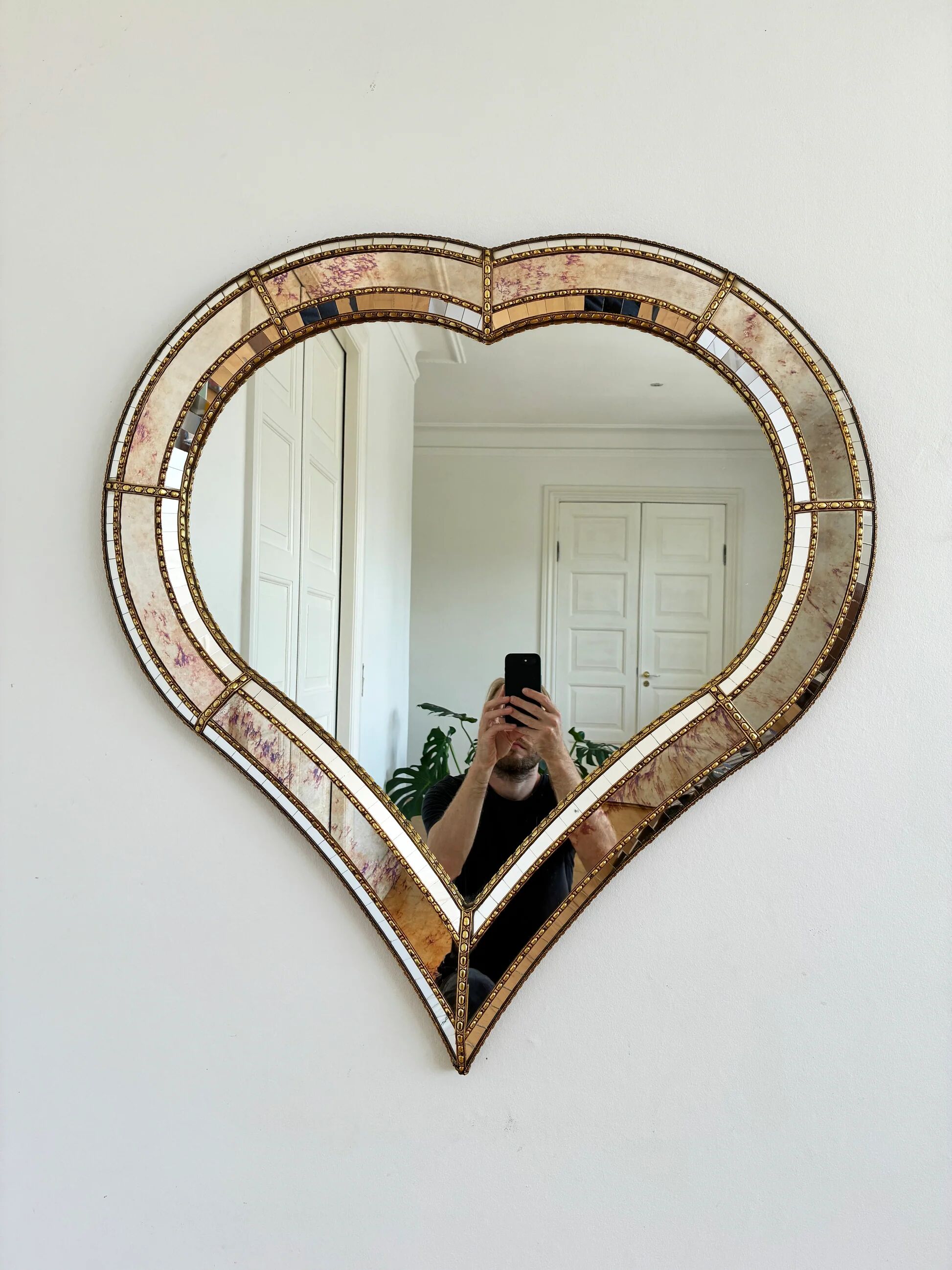 Large vintage Spanish Venetian-style wall mirror, brass, 1980s Hollywood Regency