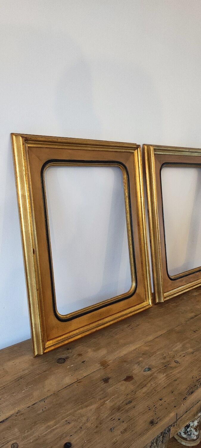 Pair of gilded wooden frames