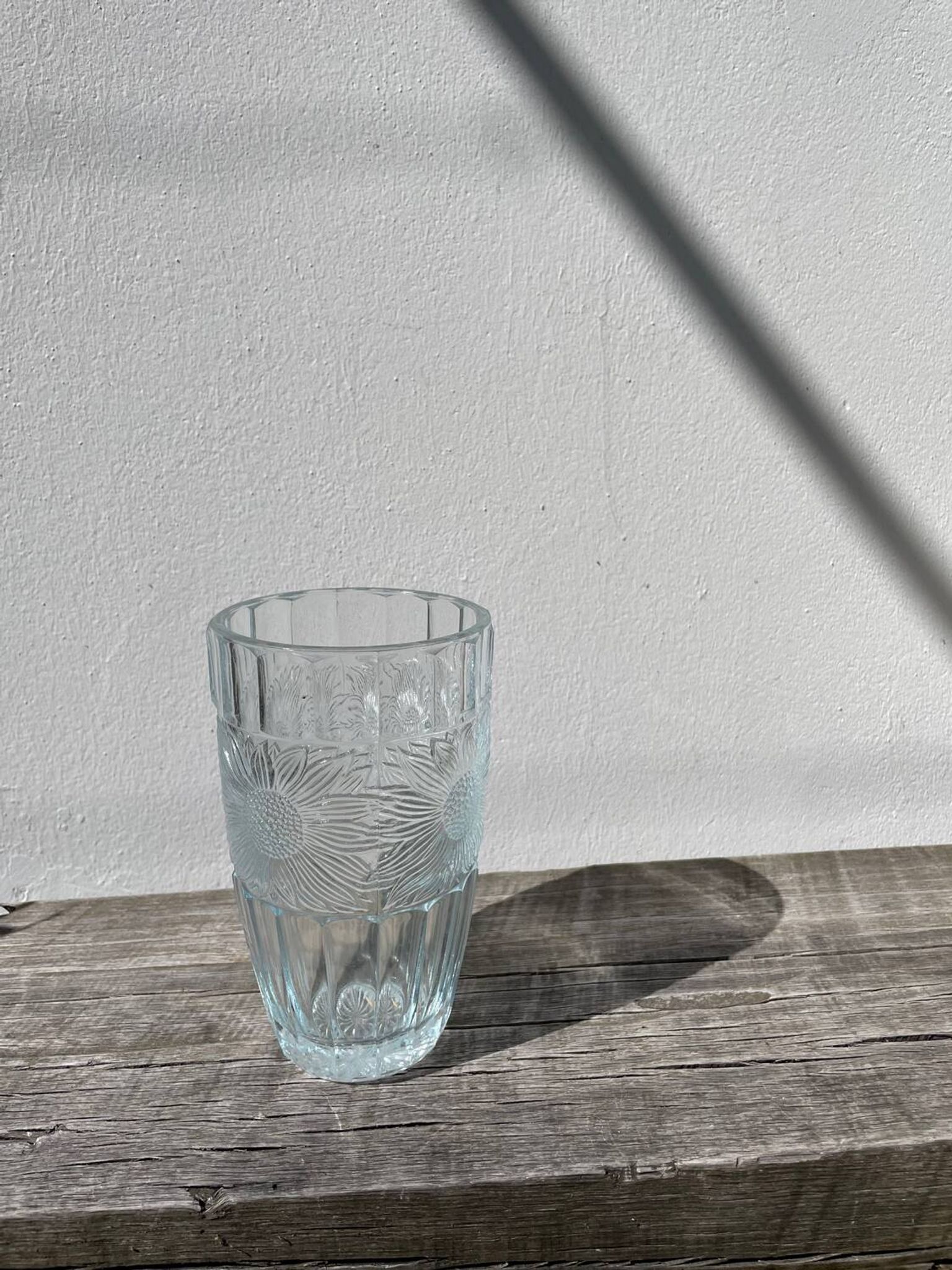 Glass sunflower vase 1990