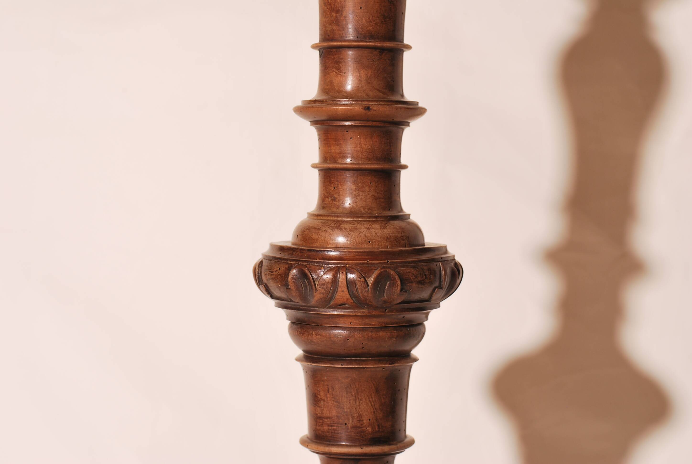 sculpted column, statue rest, plant holder