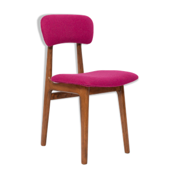 Chaise fuchsia en laine, bois de hêtre, Rajmund Halas, Europe, 1960s