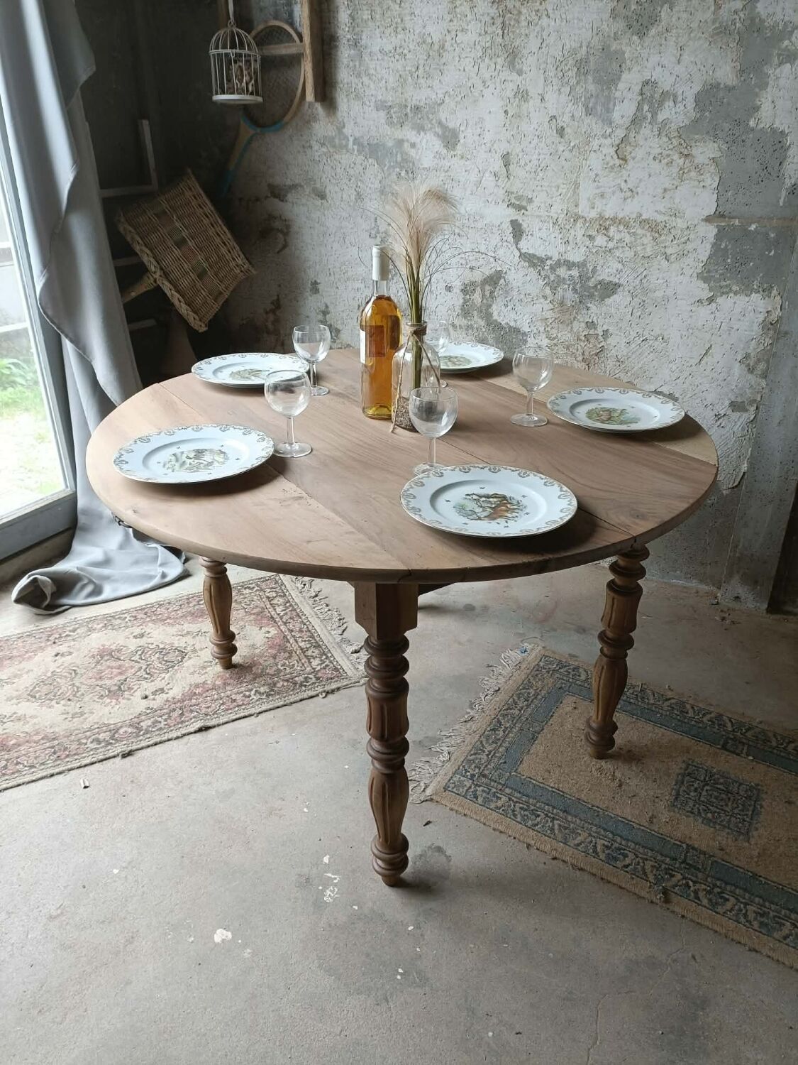 Round table