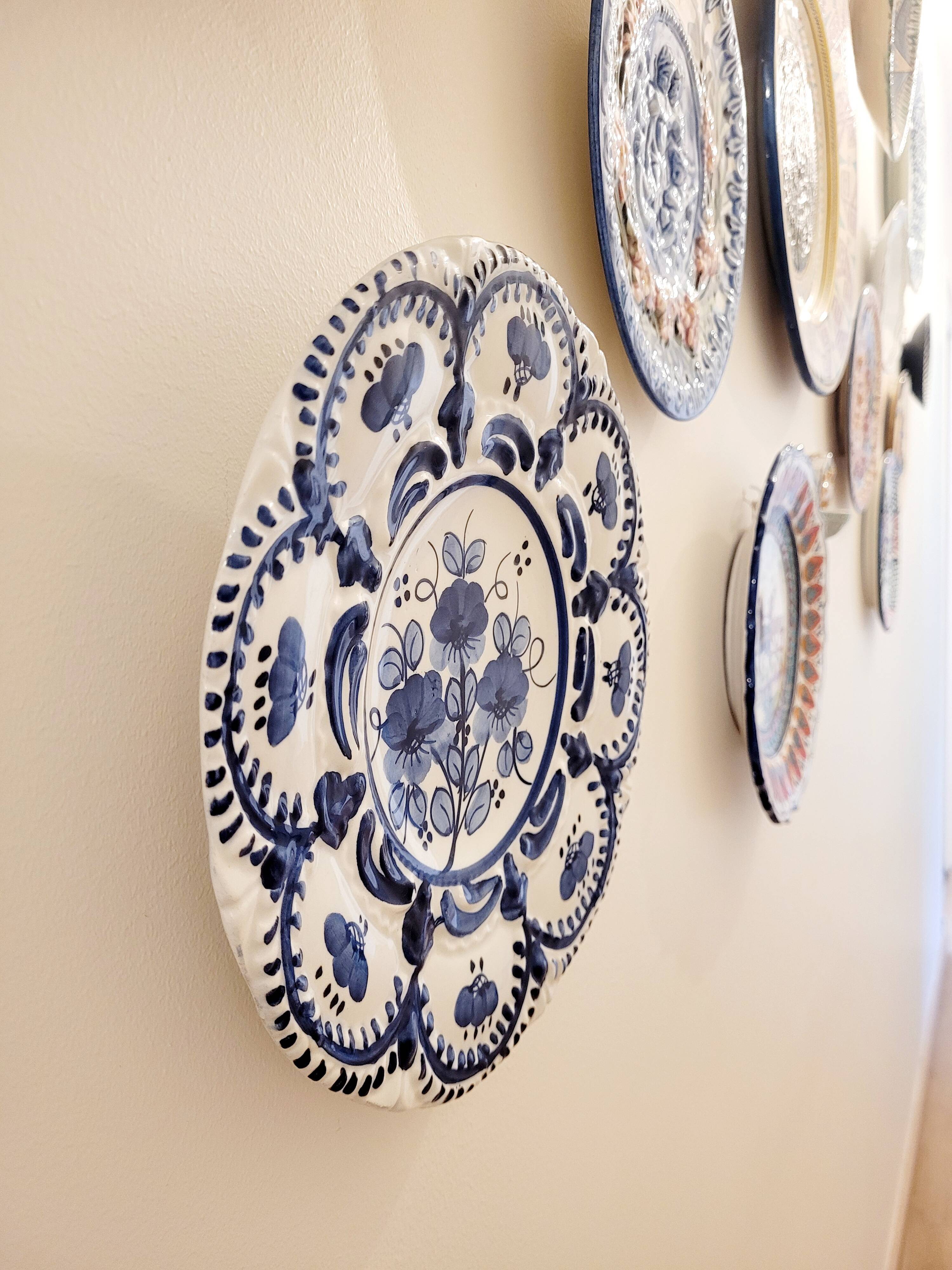 Ceramic wall plate signed HNOS Martinez Spain