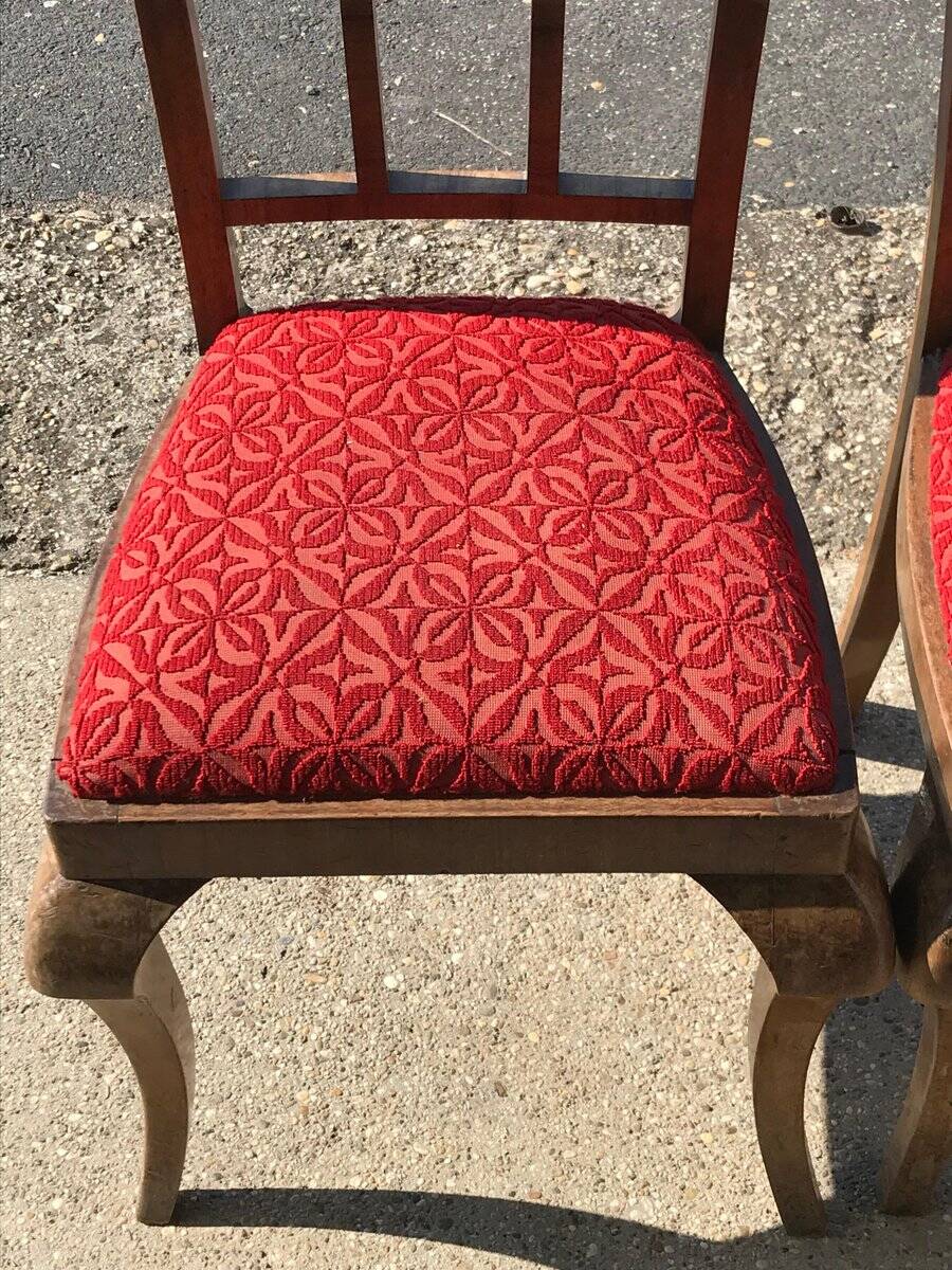 Art Deco chair set in red velvet on a wooden frame, 1930s.
