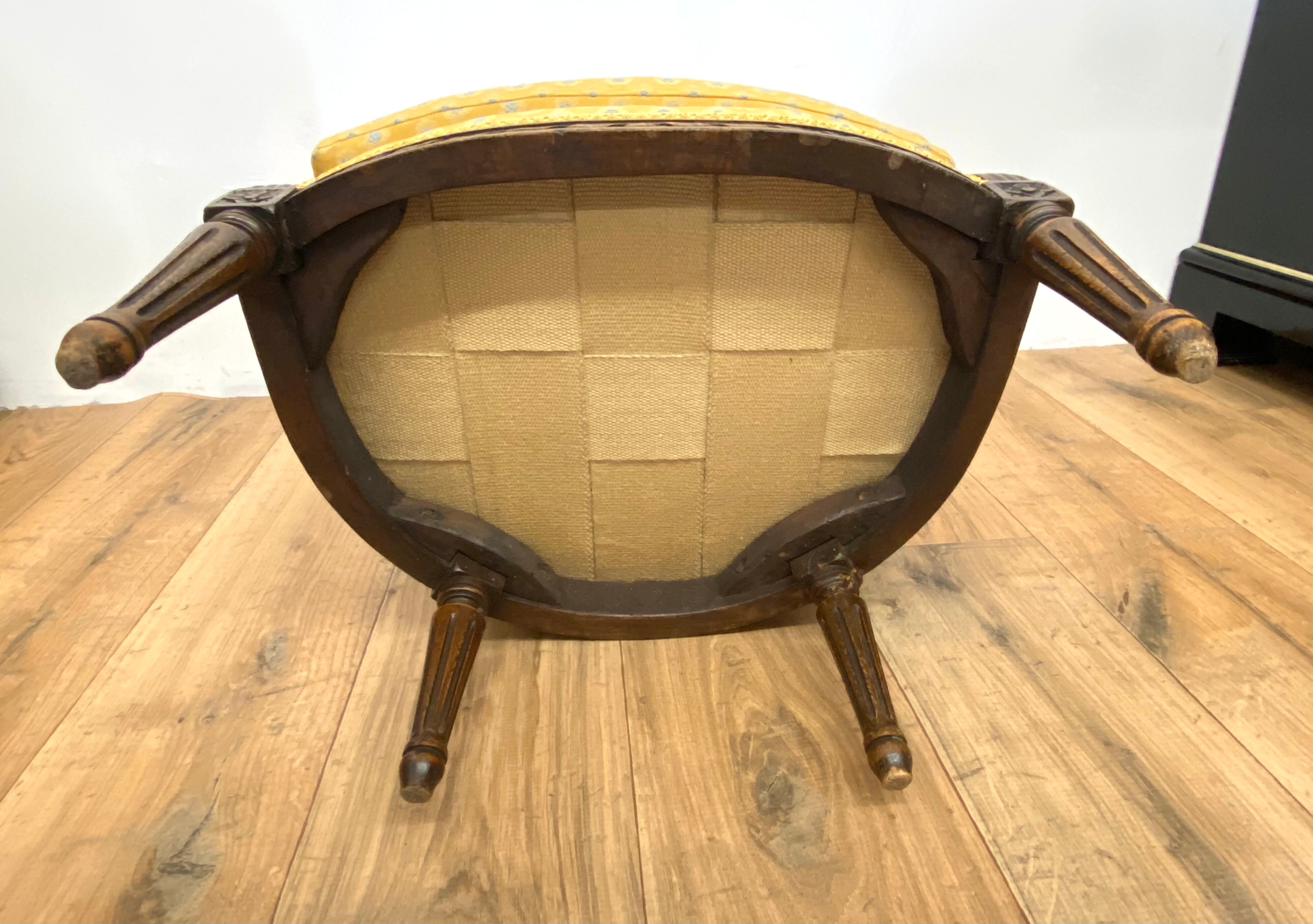 Fauteuil bergère Louis XVI à oreille