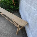 Bench in natural pine