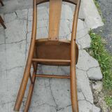Cinq chaises bistrot