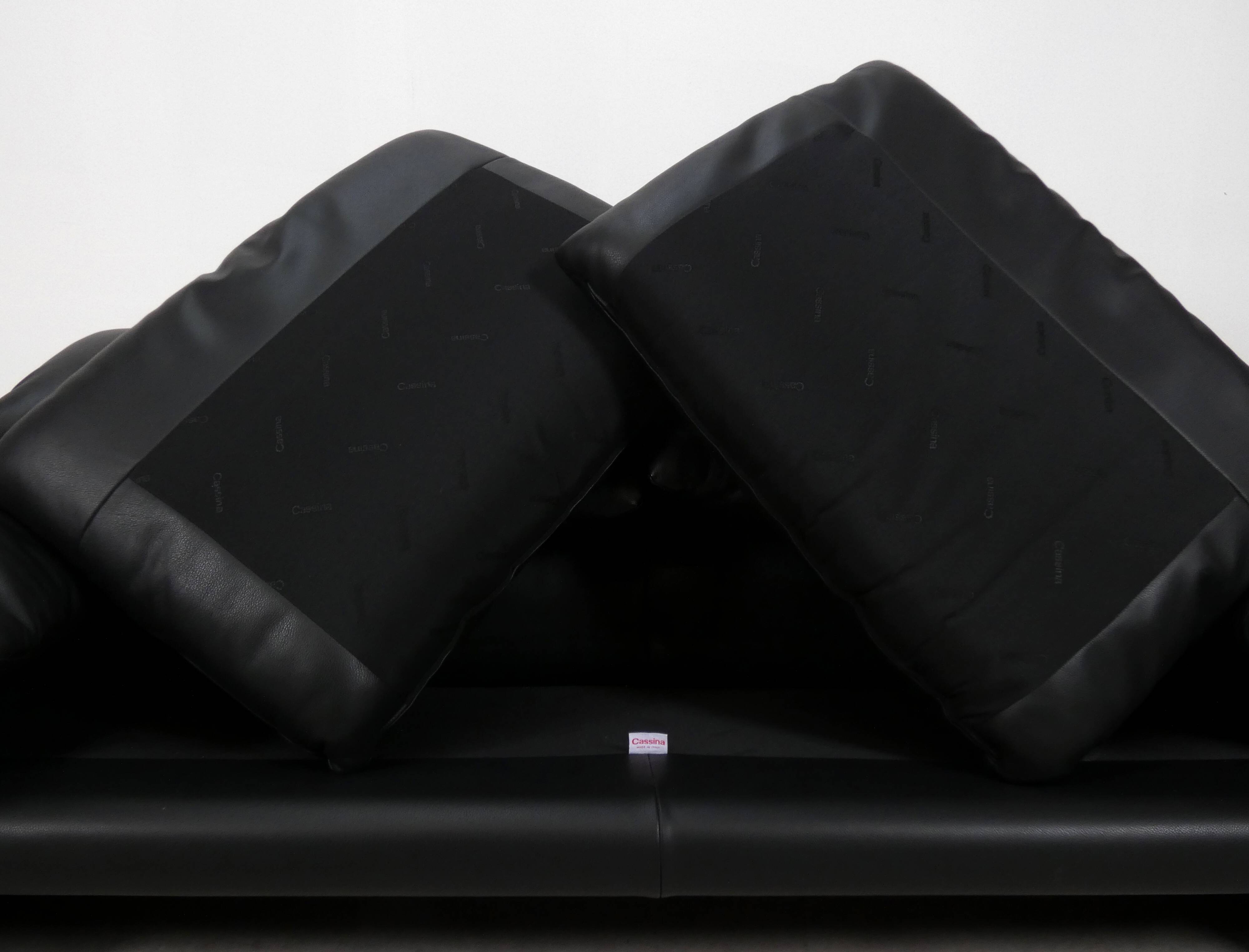 Cassina Maralunga 2,5 seater - black leather