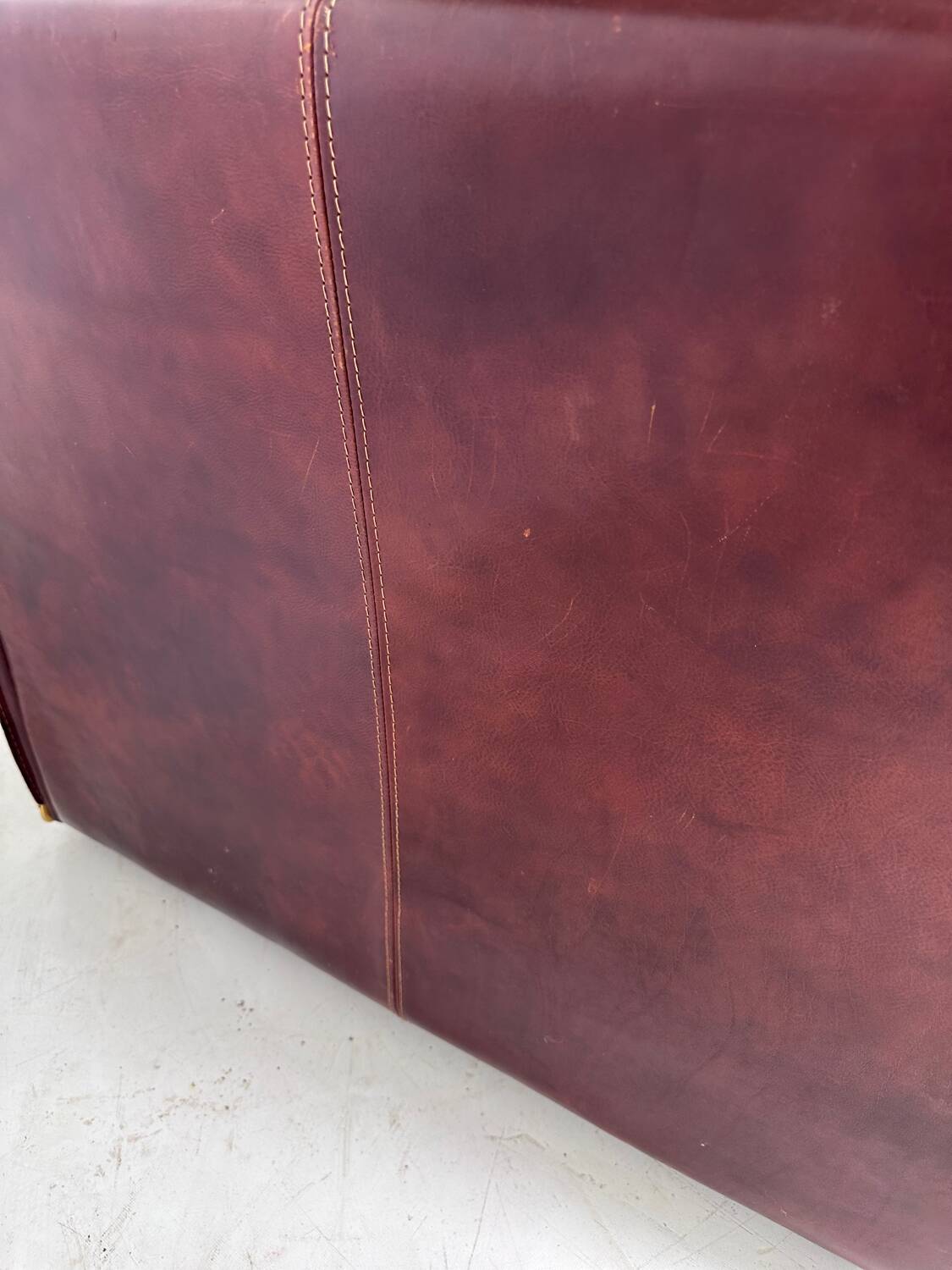 Pair of leather armchairs Roche Bobois