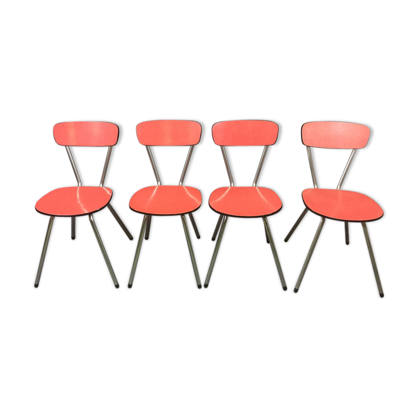 Lot de 4 chaises en formica et pieds compas