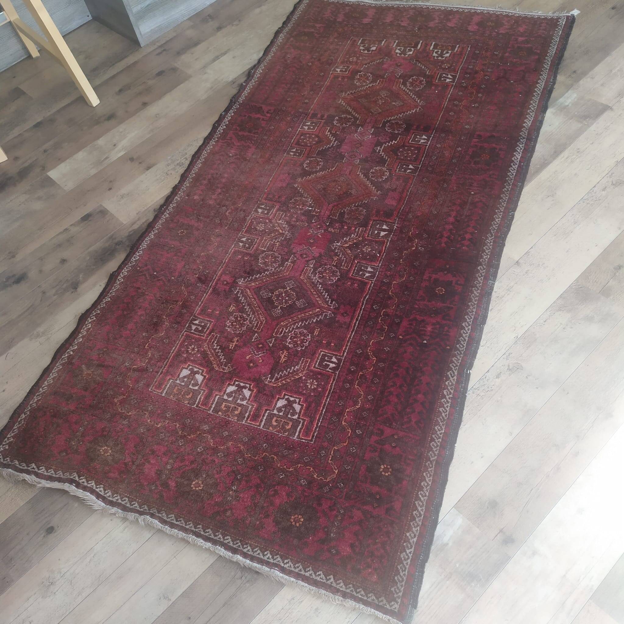 Hand-knotted Persian Beloutch rug in pure wool 200×100