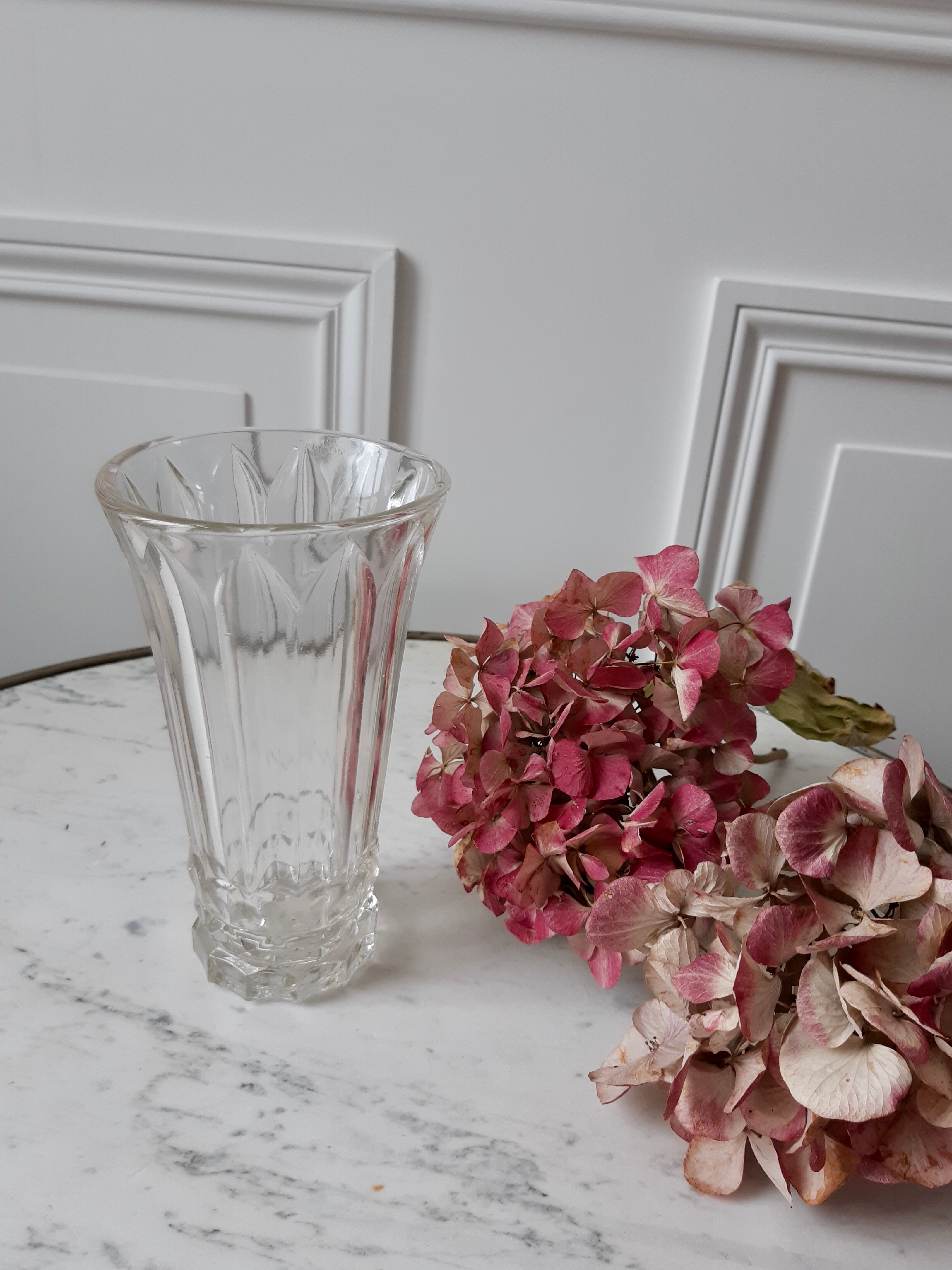 Small vase art deco style