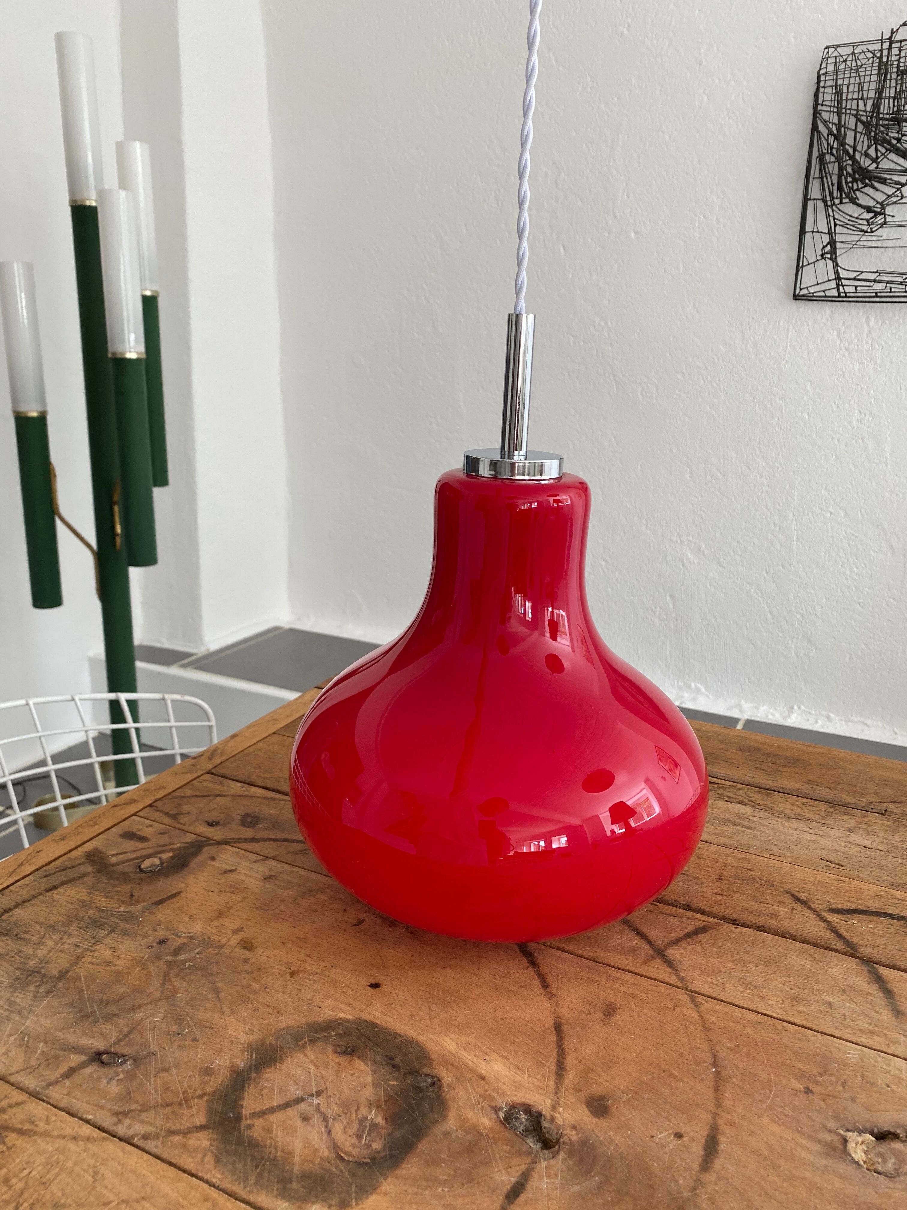 70s vintage opaline suspension