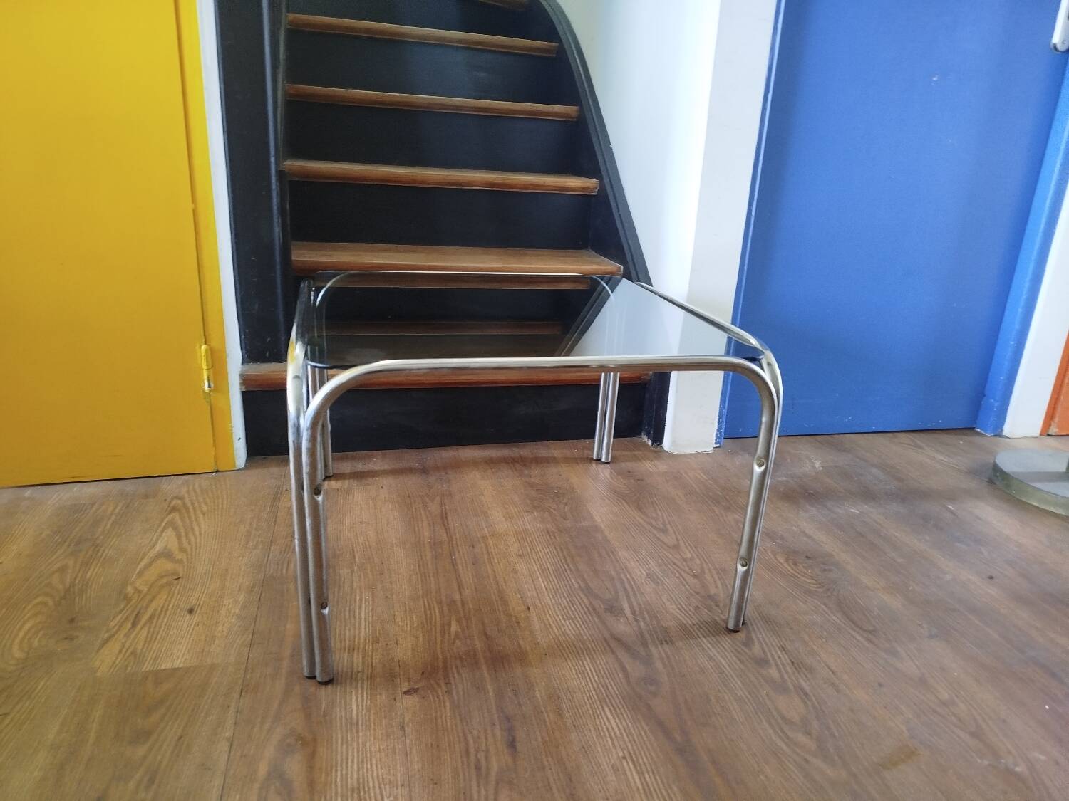 Italian design coffee table with chrome metal and smoked glass from the 1970s.