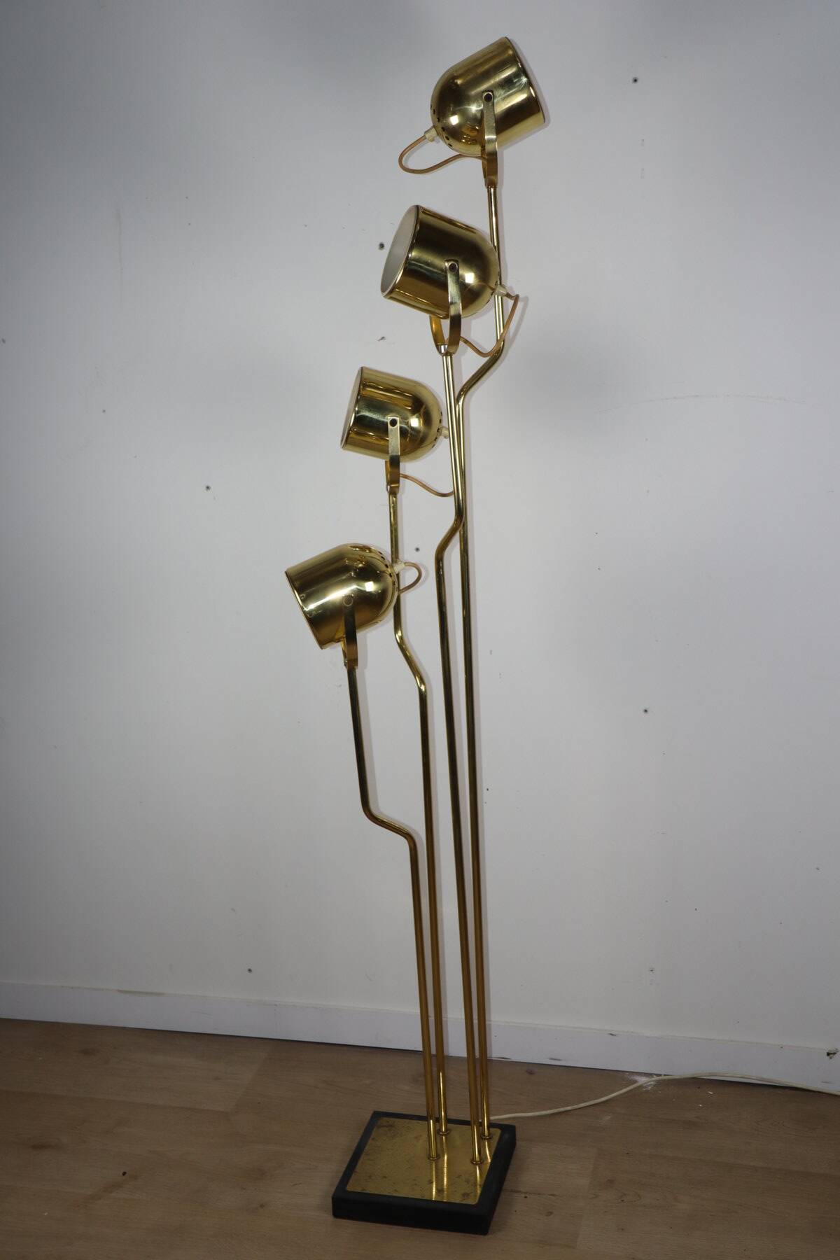 Vintage Goffredo Reggiani floor lamp in gold metal - 1970s