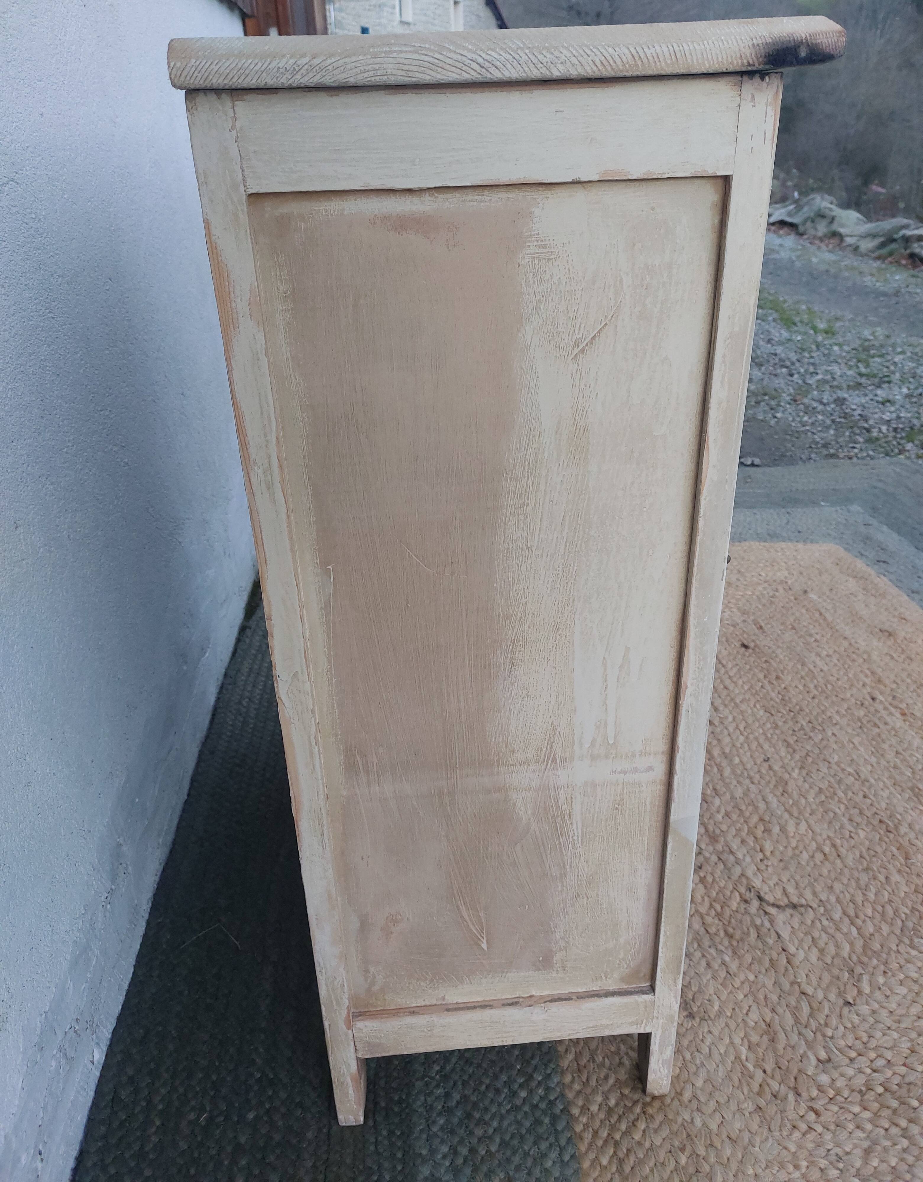 Parisian buffet, chippy paint effect