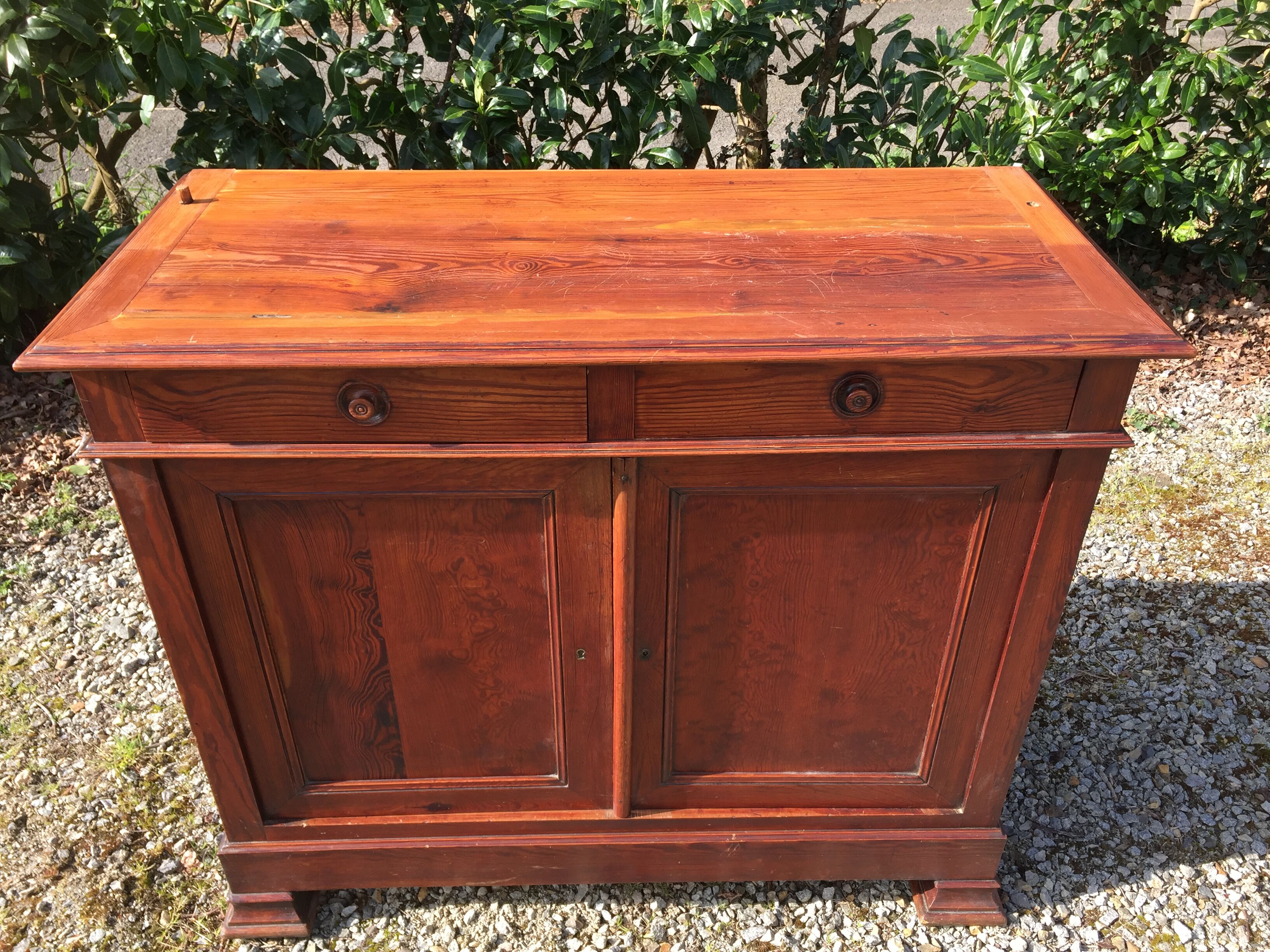 Vintage Parisian buffet in pitchpin with its top St Hubert.