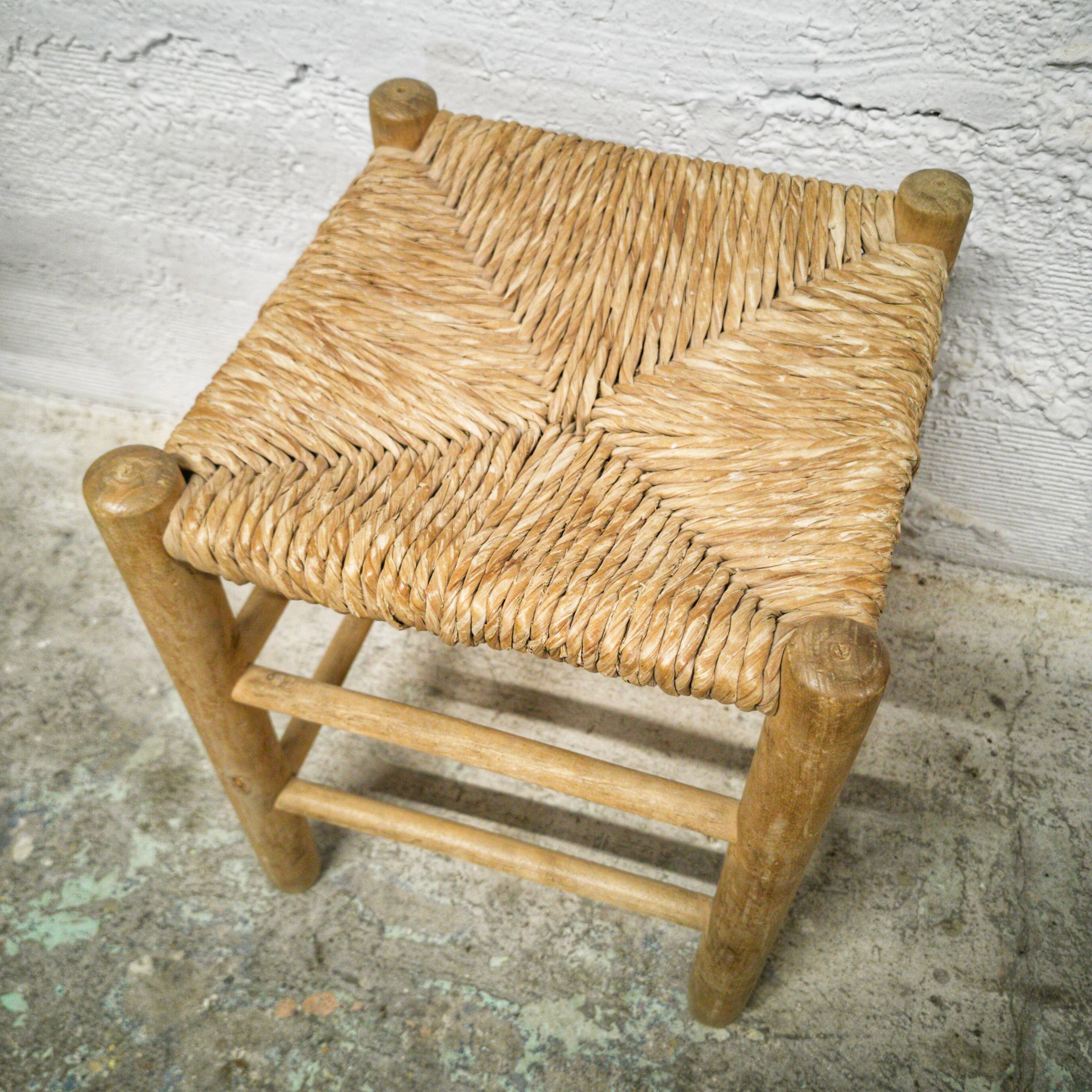 Wood & straw stool