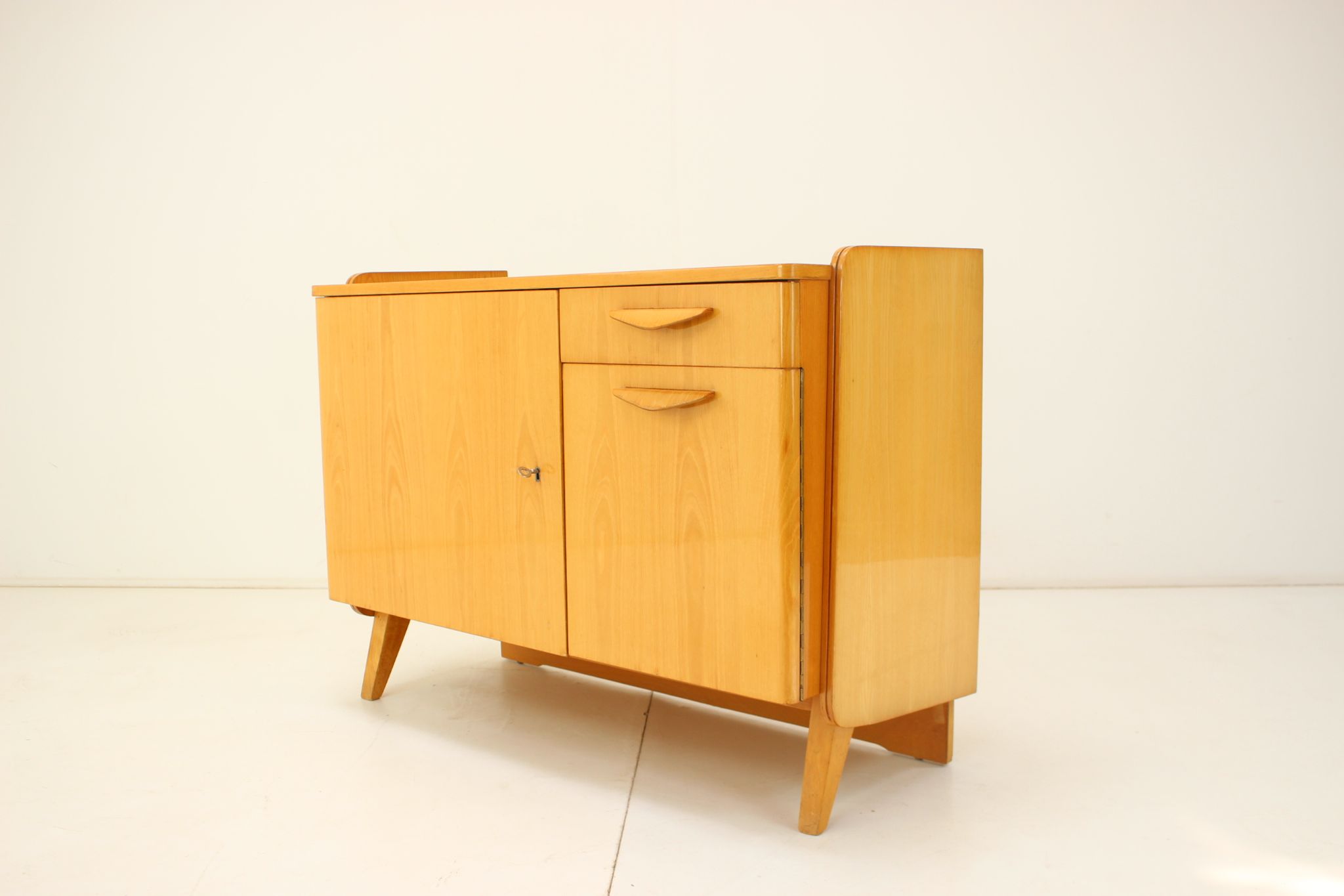 Buffet par Tatra Pravenec, Tchécoslovaquie des années 1970