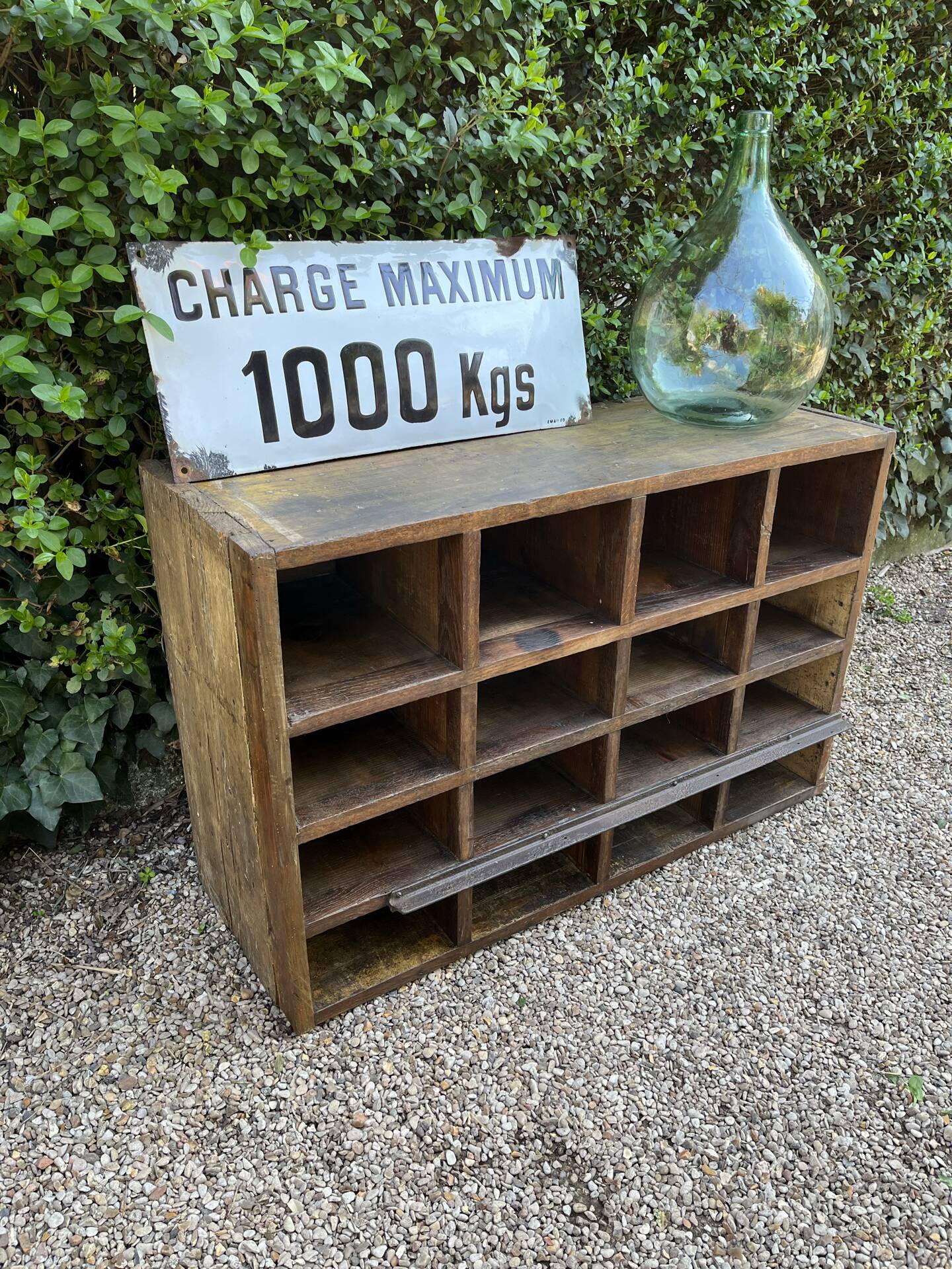 Cabinet with lockers