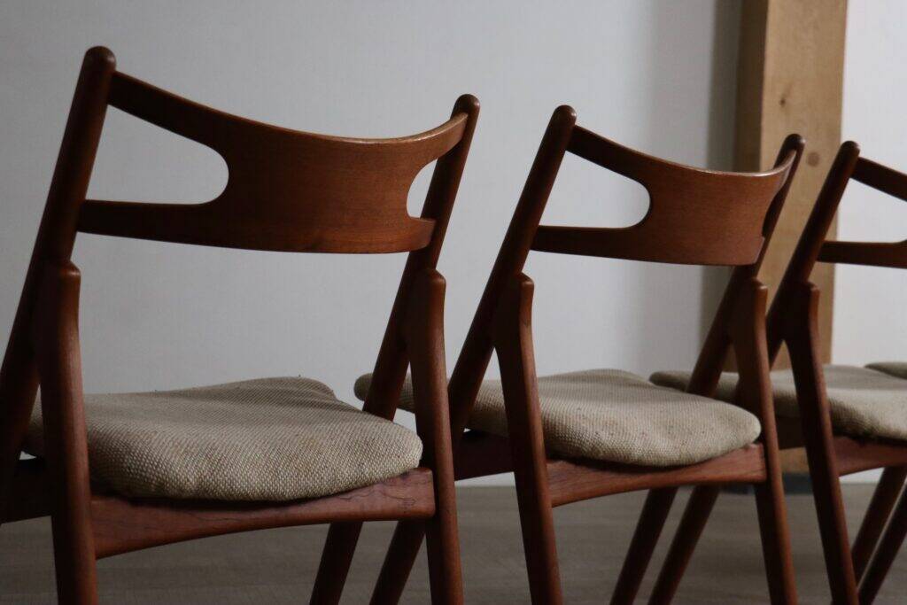 Hans J. Wegner CH29 Sawbuck dining chairs for Carl Hansen & Son 1952