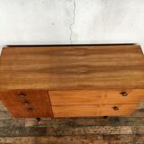 Vintage walnut 50/60 style Scandinavian style spindle feet black spindles