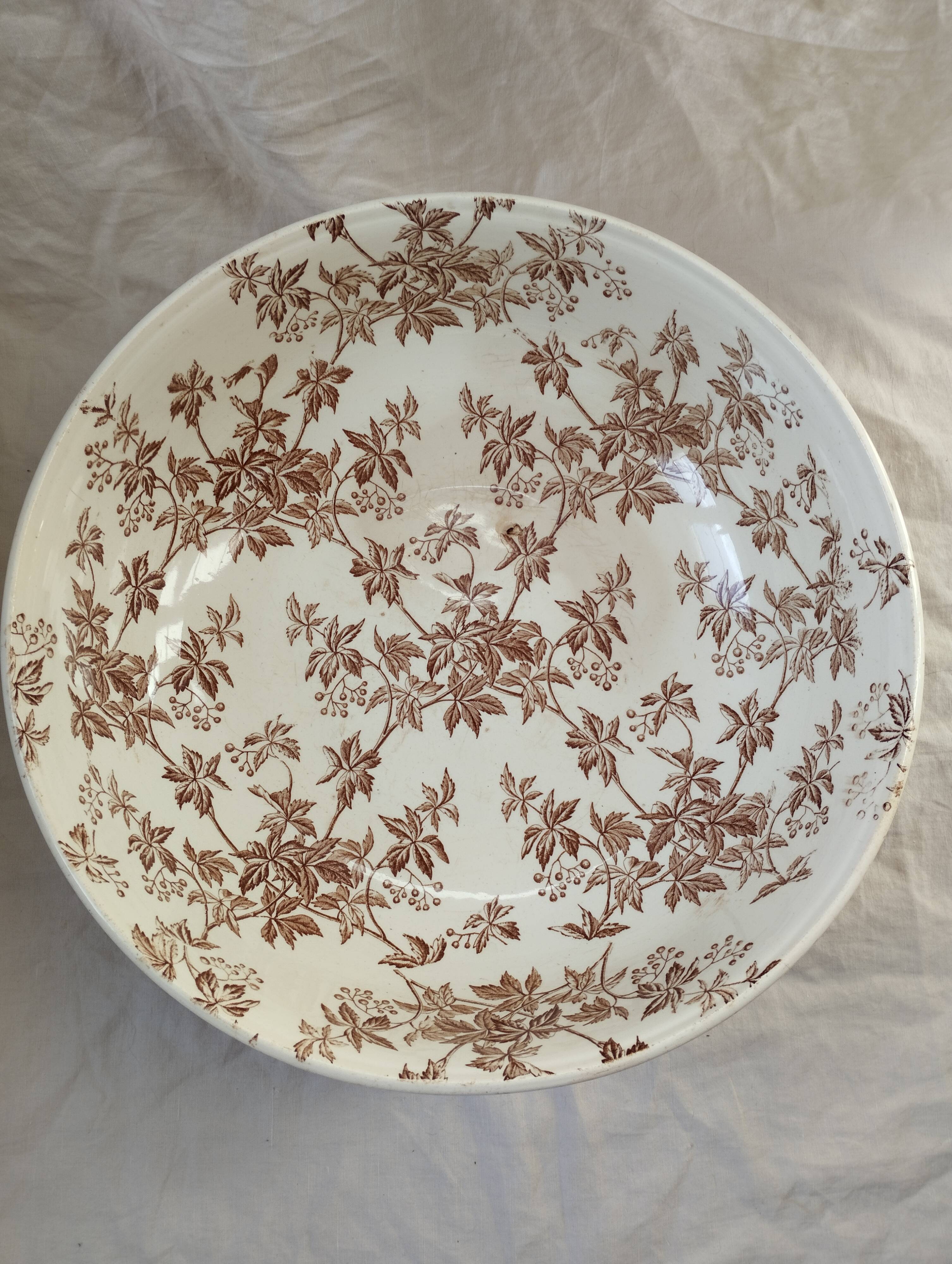 Large Longchamp Virginia creeper salad bowl