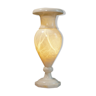 Vase shaped alabaster table light