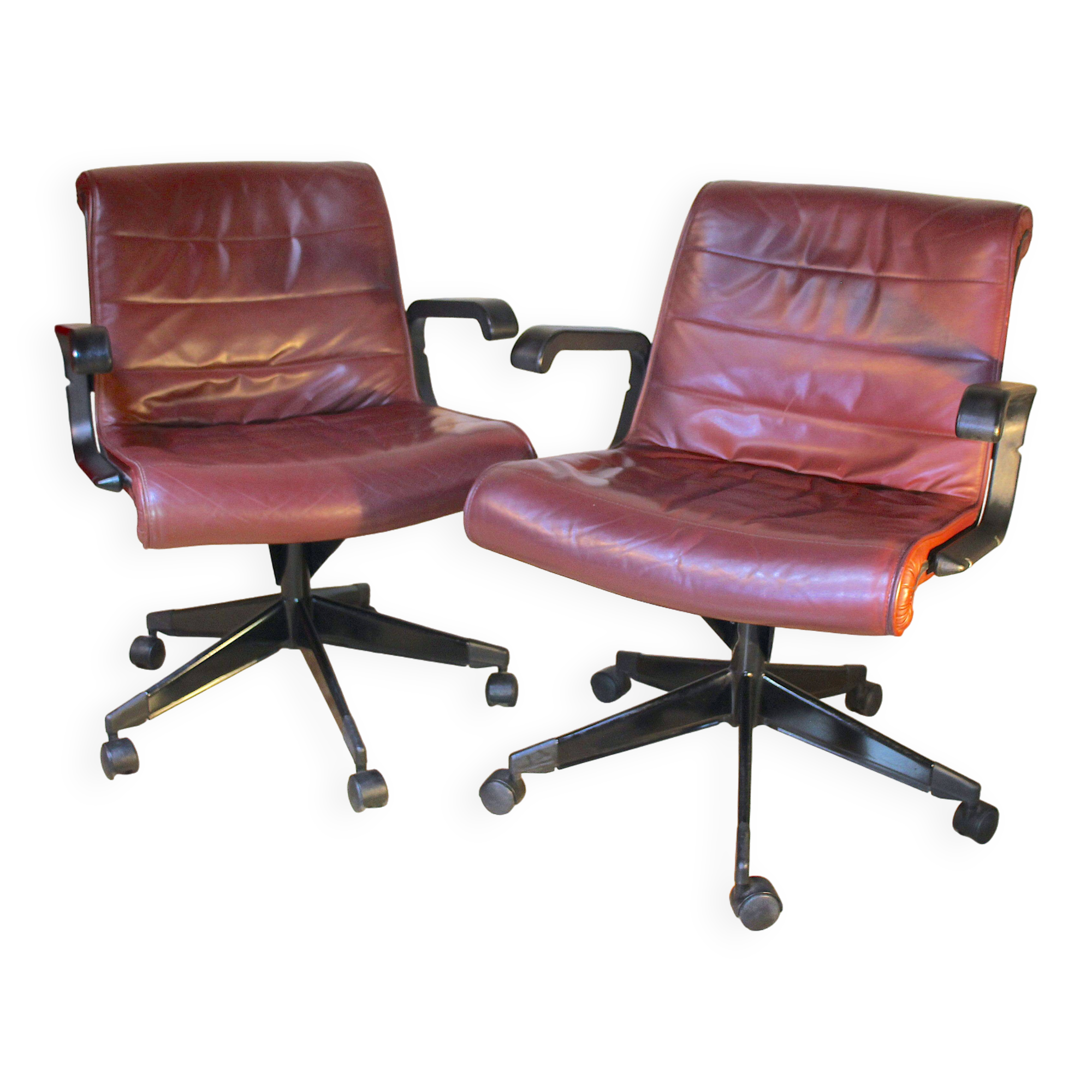 Pair of leather armchairs by Richard Sapper for Knoll