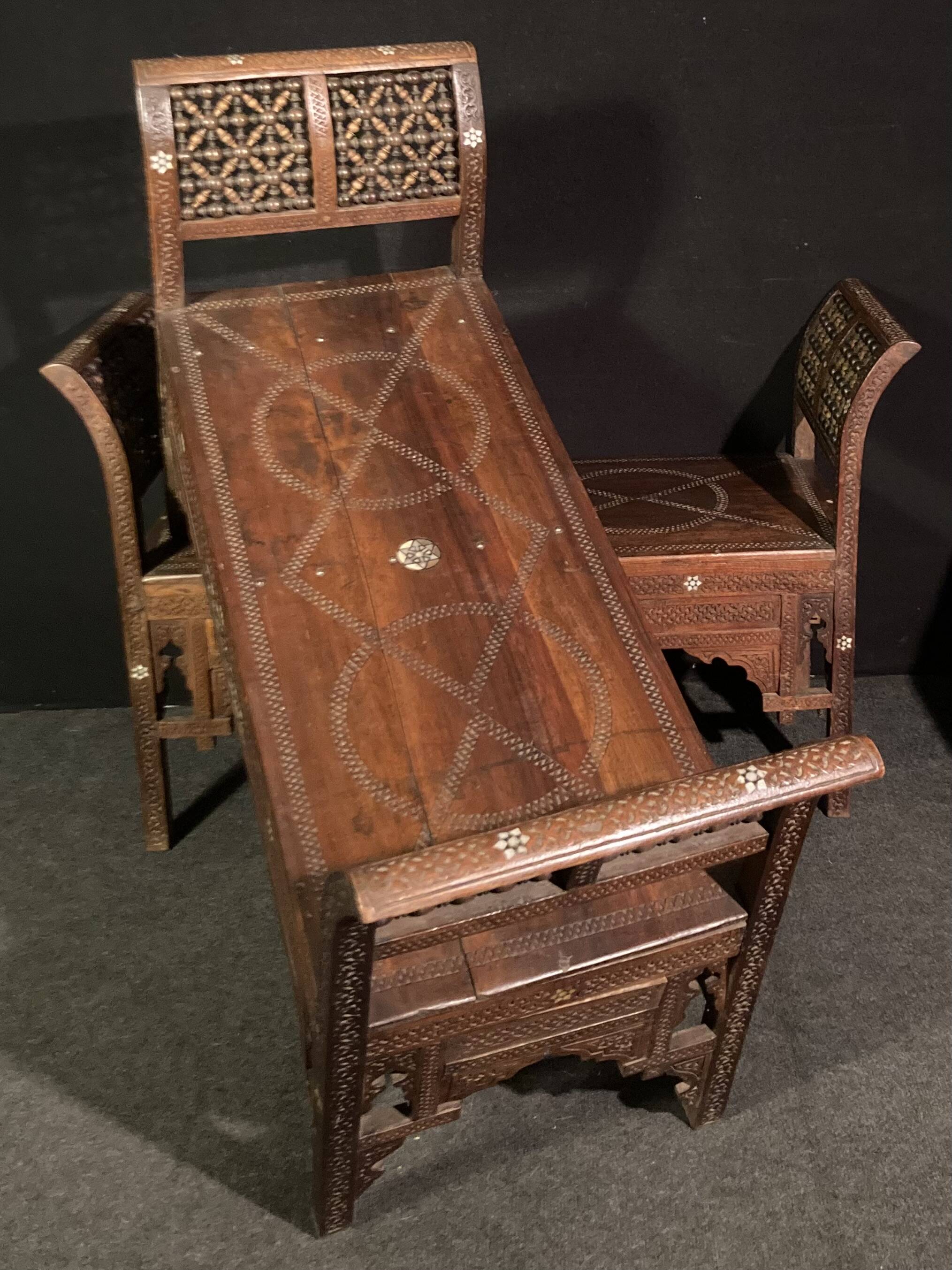 Paire de banquettes Syriennes