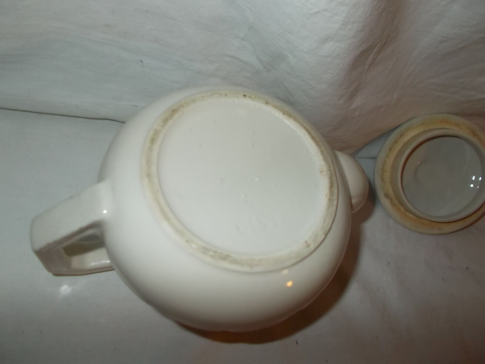 Vintage cream teapot maker