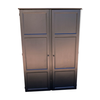 Armoire parisienne