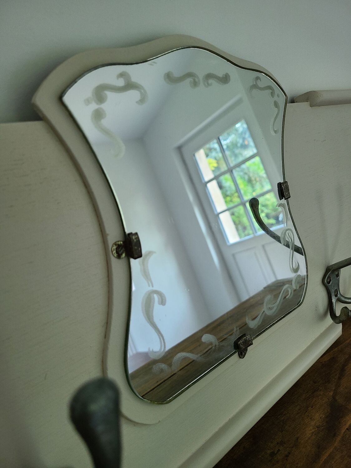 Coat hooks 4 aluminum hooks wall-mounted coat rack mirror vintage art deco old off-white