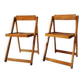 Pair of folding chairs