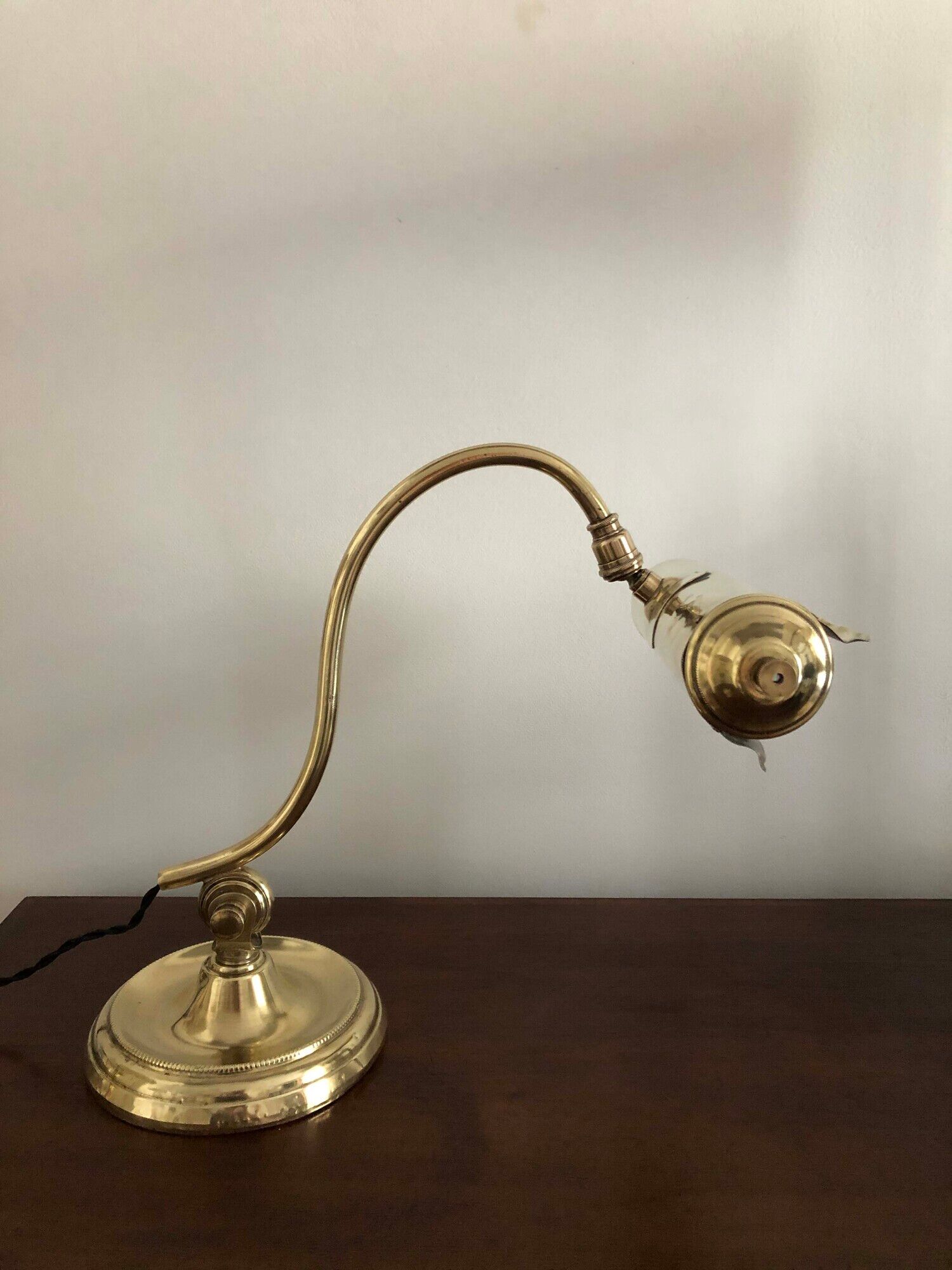Articulated desk lamp called notary or brass banker 1900 - 1930