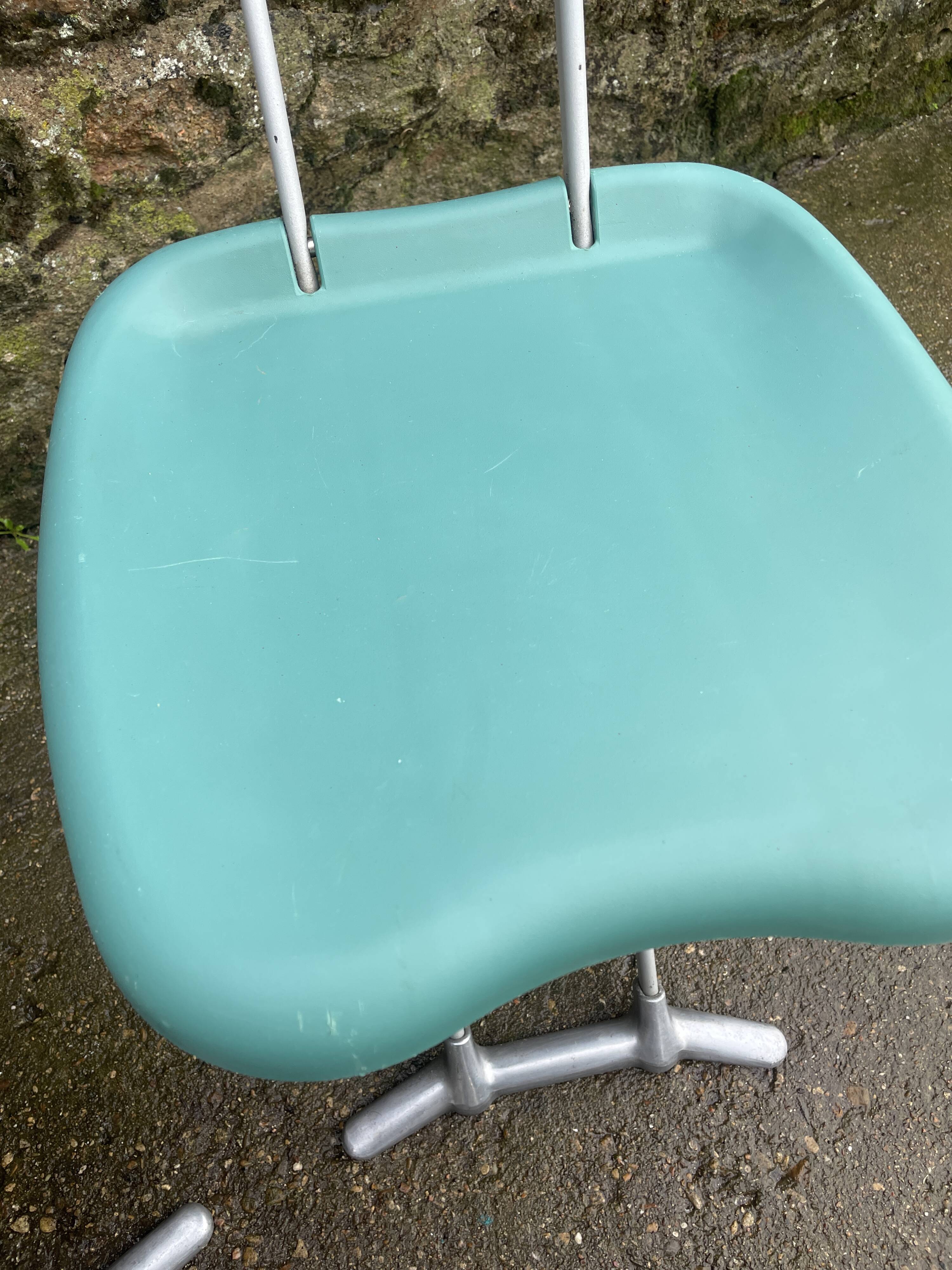 Set of 2 folding chairs Rondine by Toshiyuki Kita for Magis Italy.