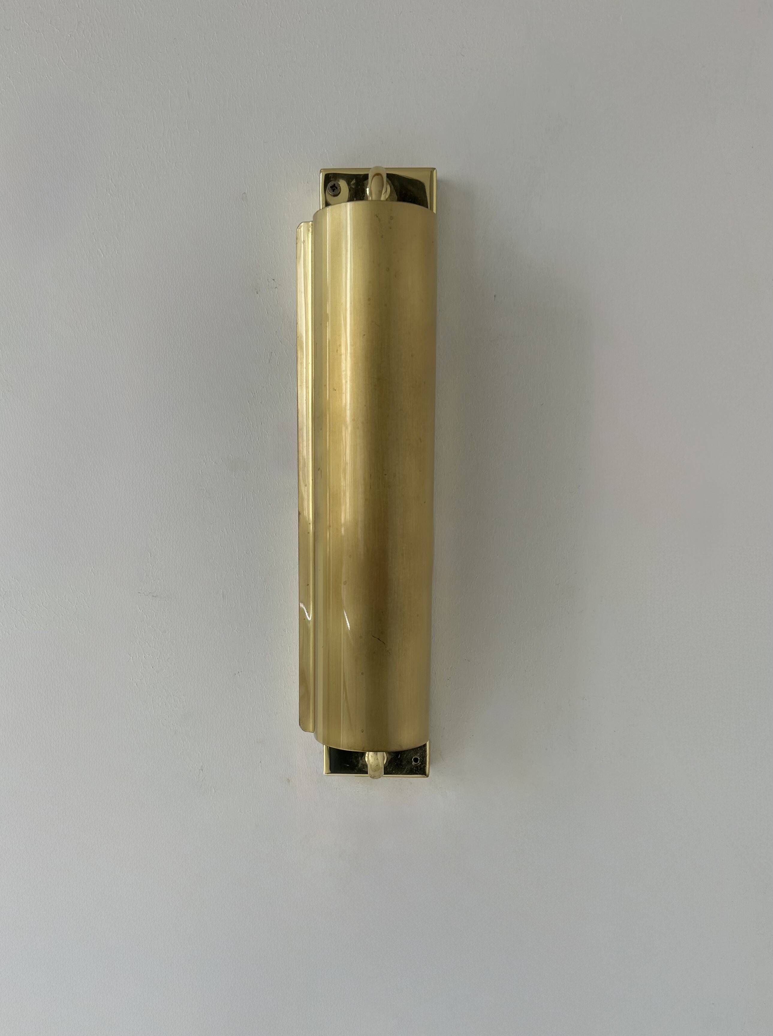 Paire d'appliques vintage orientable, laiton, Suède 1970