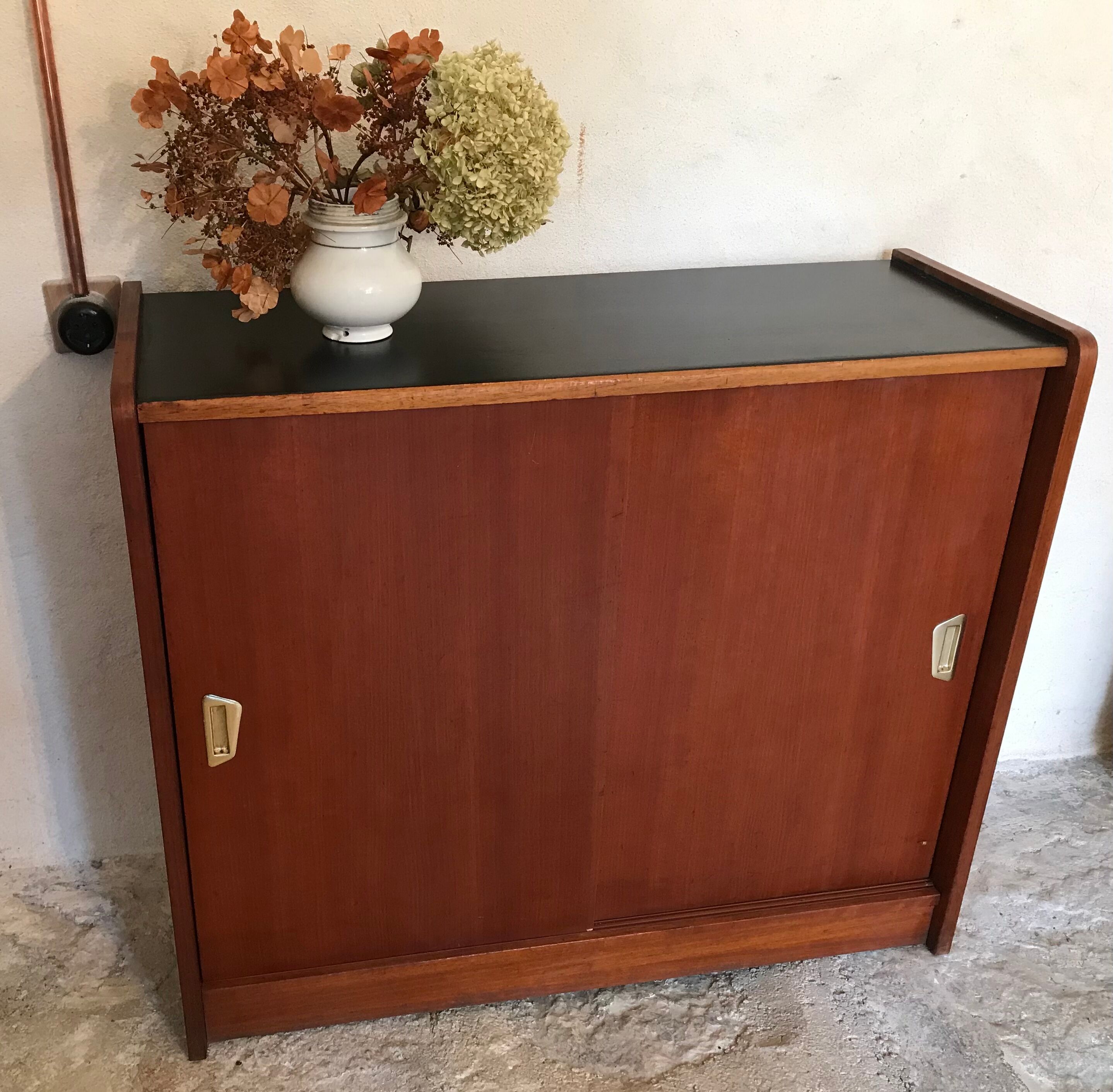Meuble de rangement  vintage portes coulissantes