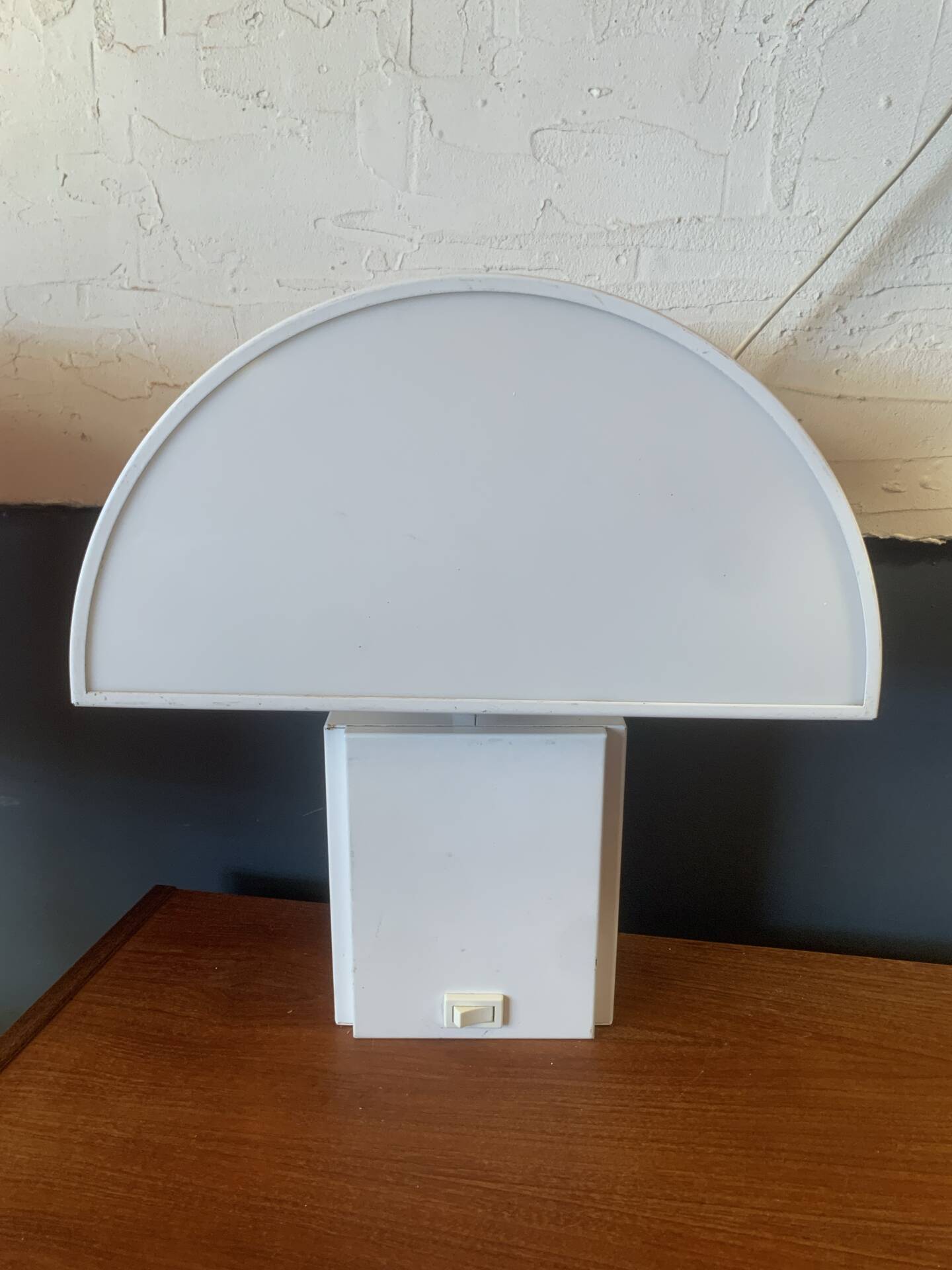 Guzzini lamp