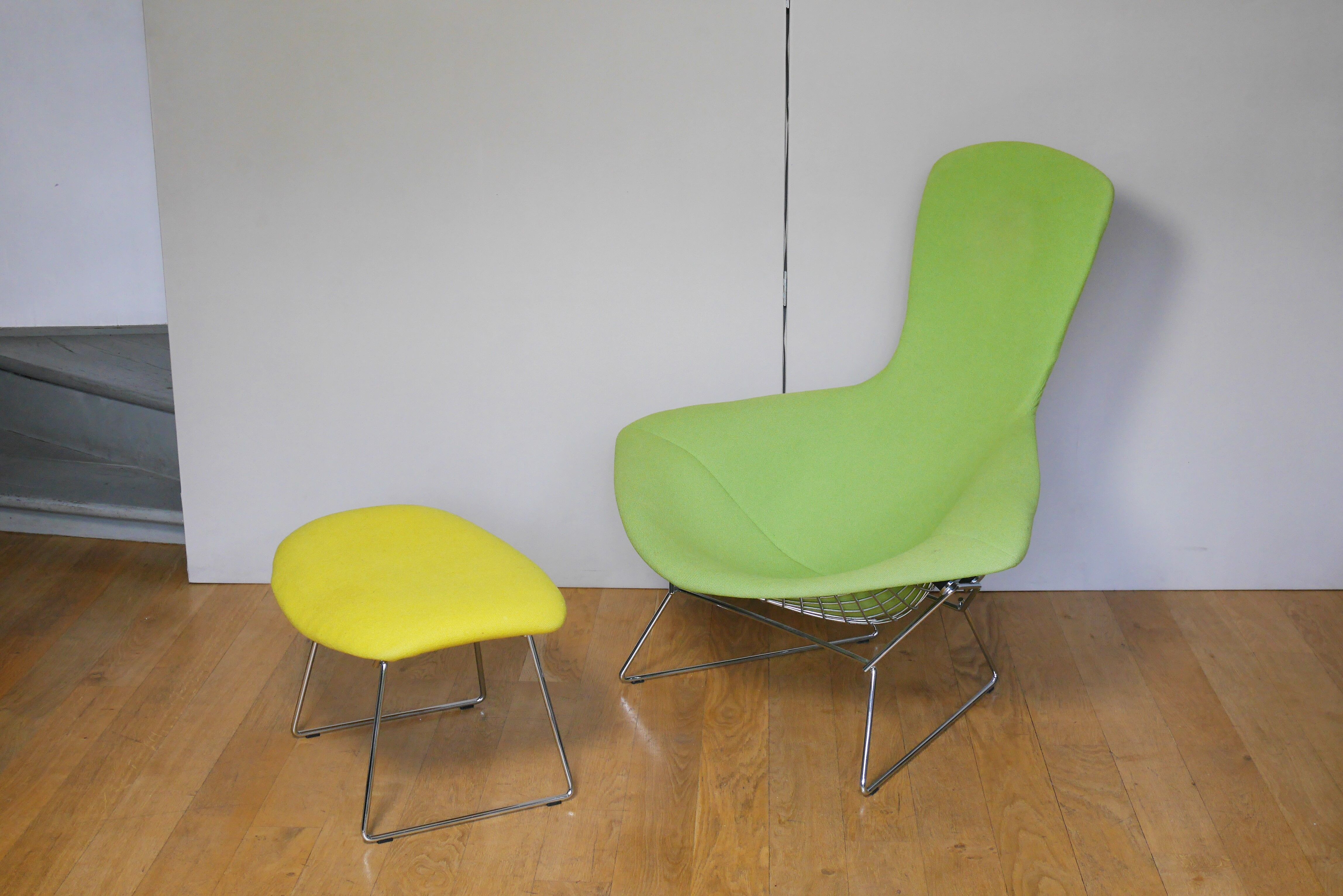 Fauteuil Bird et son ottoman Knoll par Bertoia