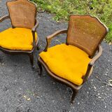 Paire de fauteuils cannés de style Louis XV