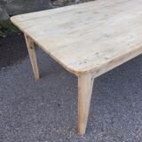 Farmhouse table