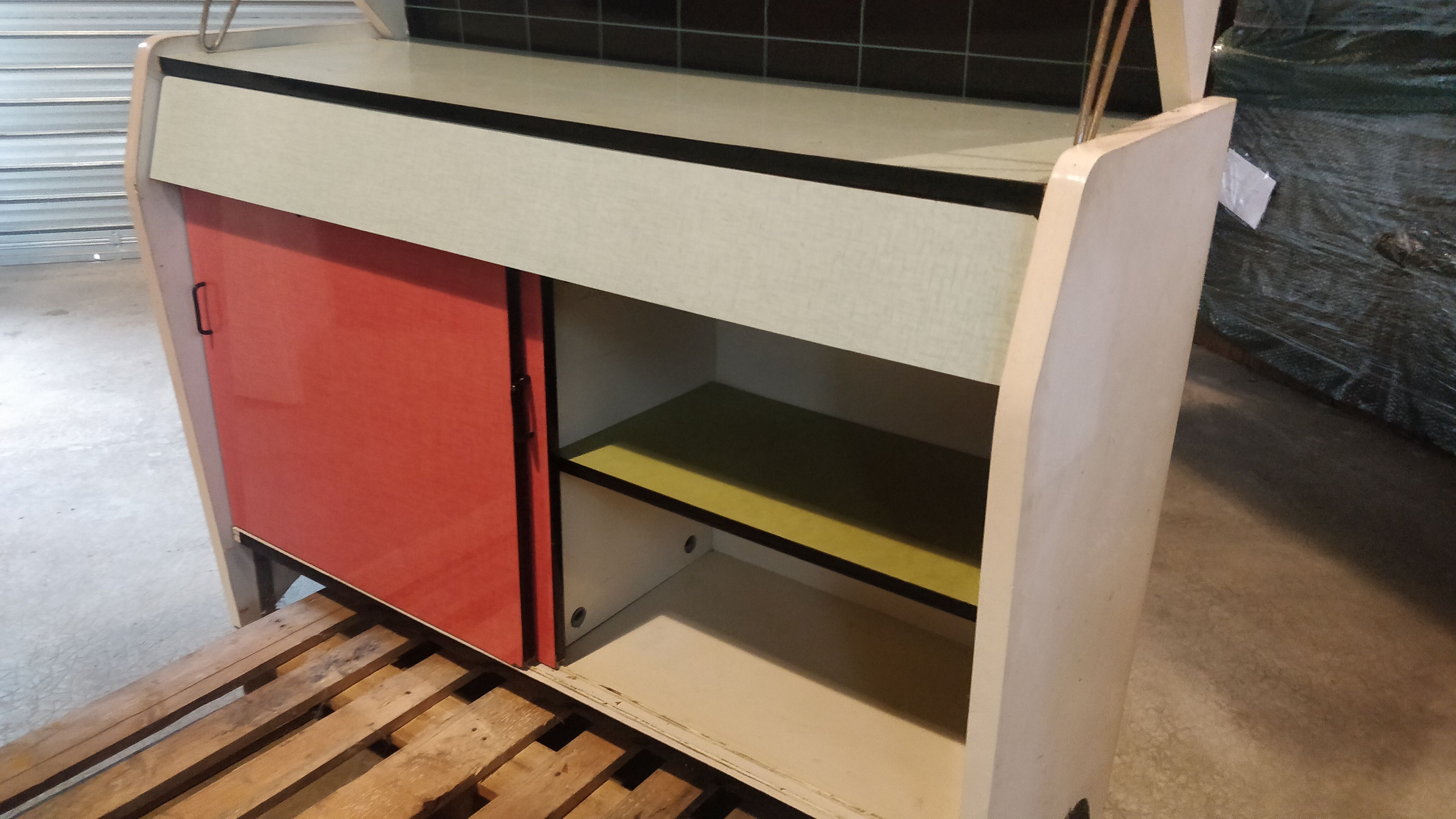 Buffet en formica années 1657