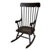 Rocking-chair américain dans sa patine noircie
